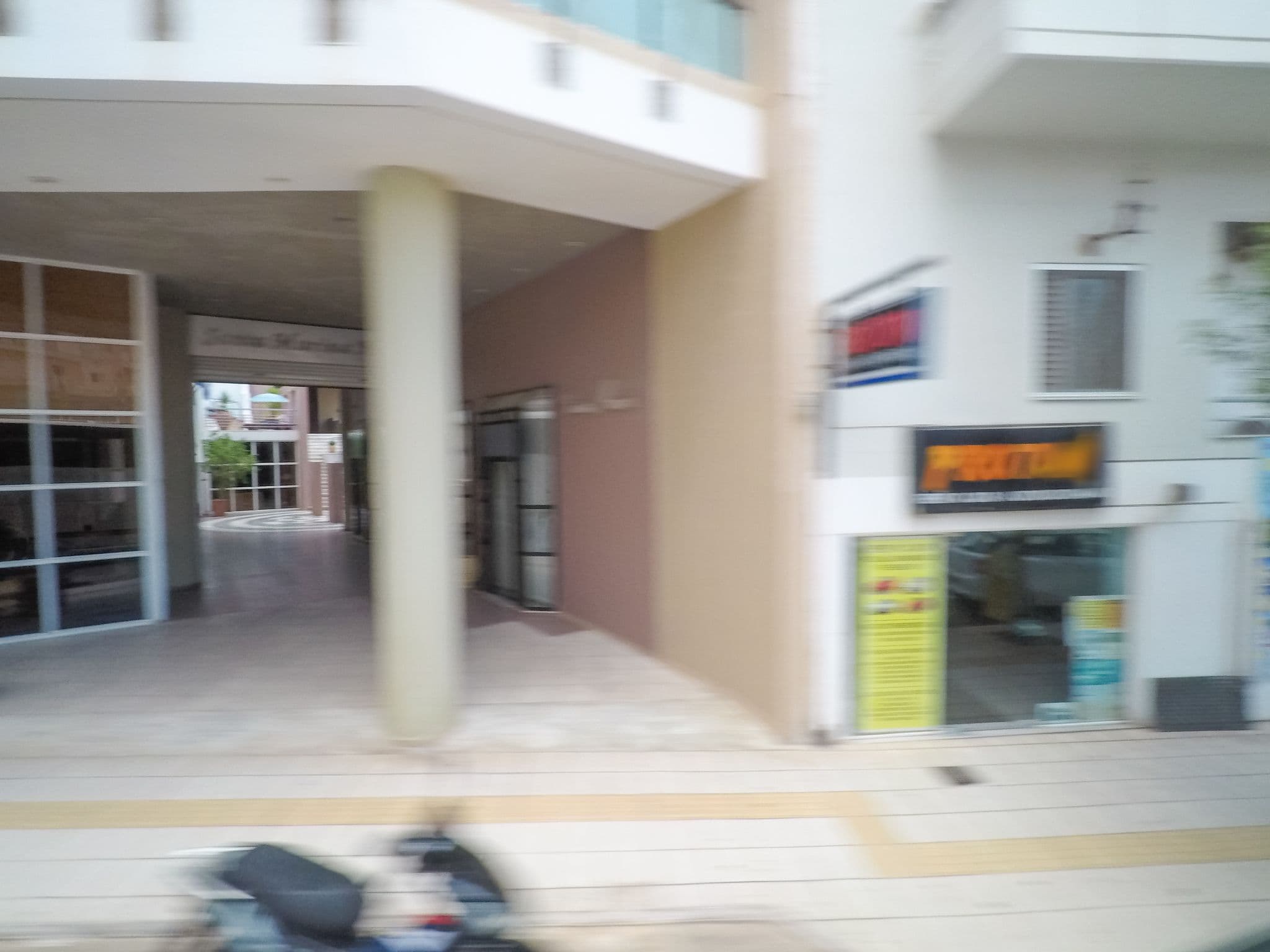 Street view near Santa Marina, Ágios Nikólaos — © esario (CC BY-SA · Mapillary)