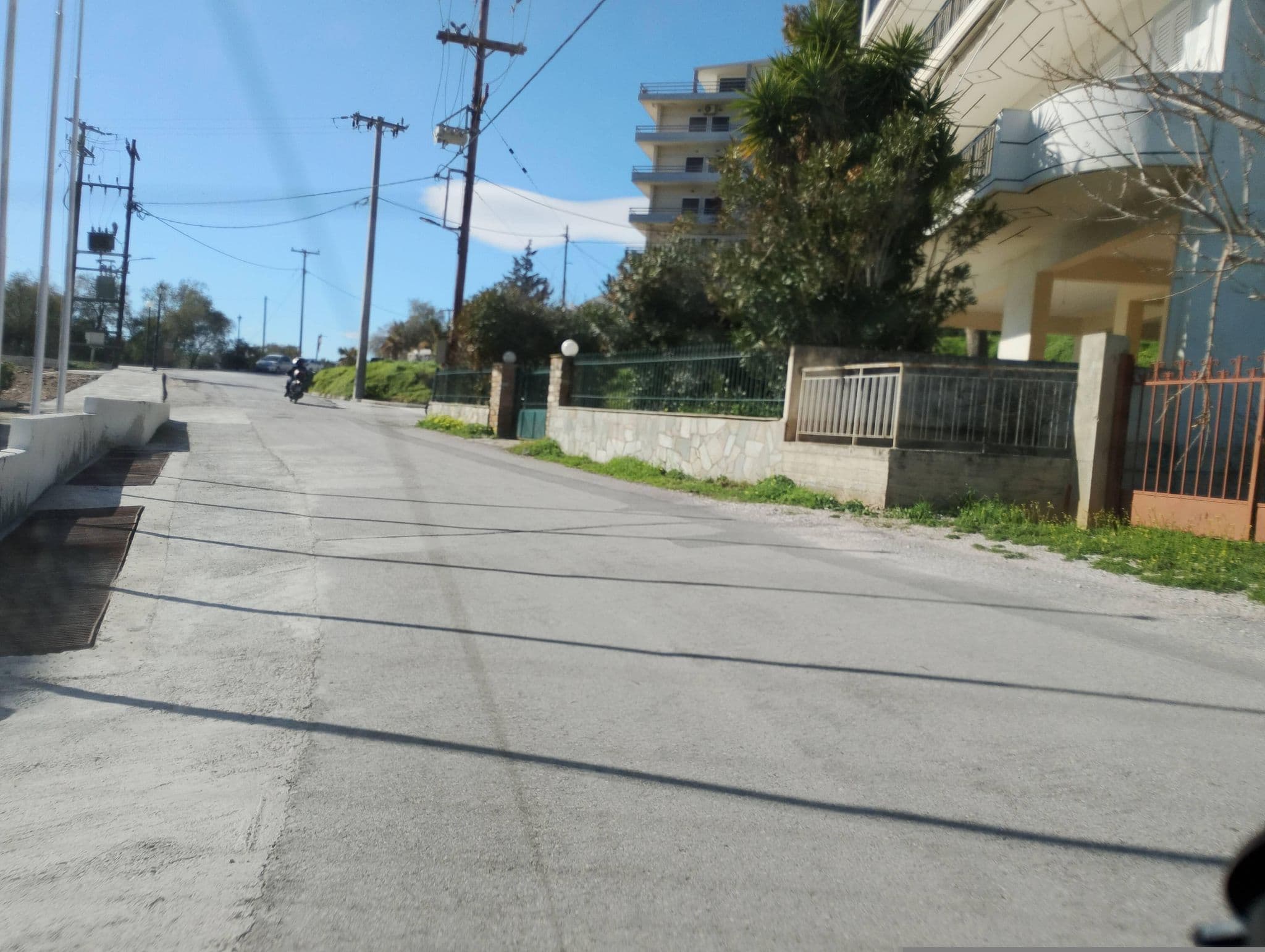 Street view near Apollon Suites, Kárystos — © George_210 (CC BY-SA · Mapillary)