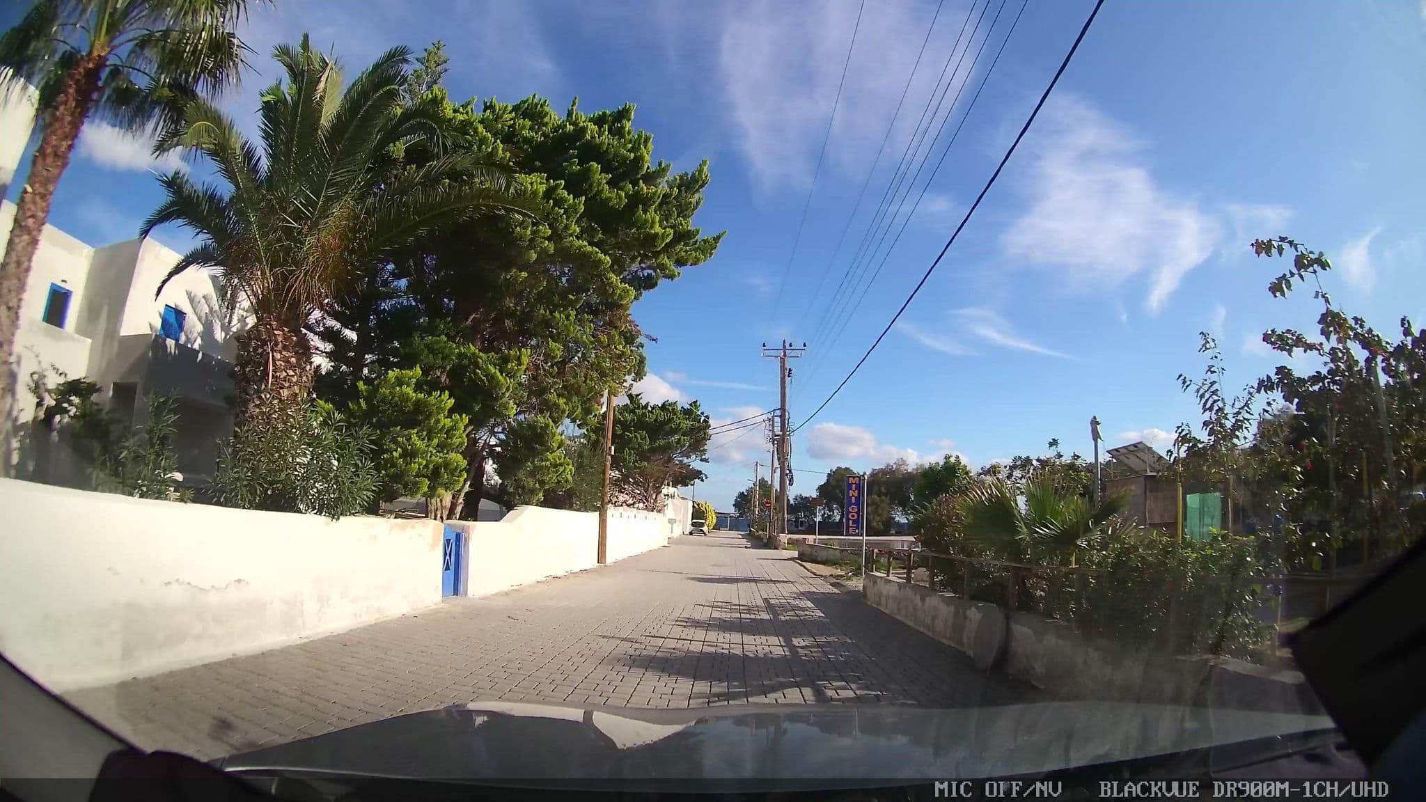 Street view near Hipocampus, Emporeío — © jthnz (CC BY-SA · Mapillary)