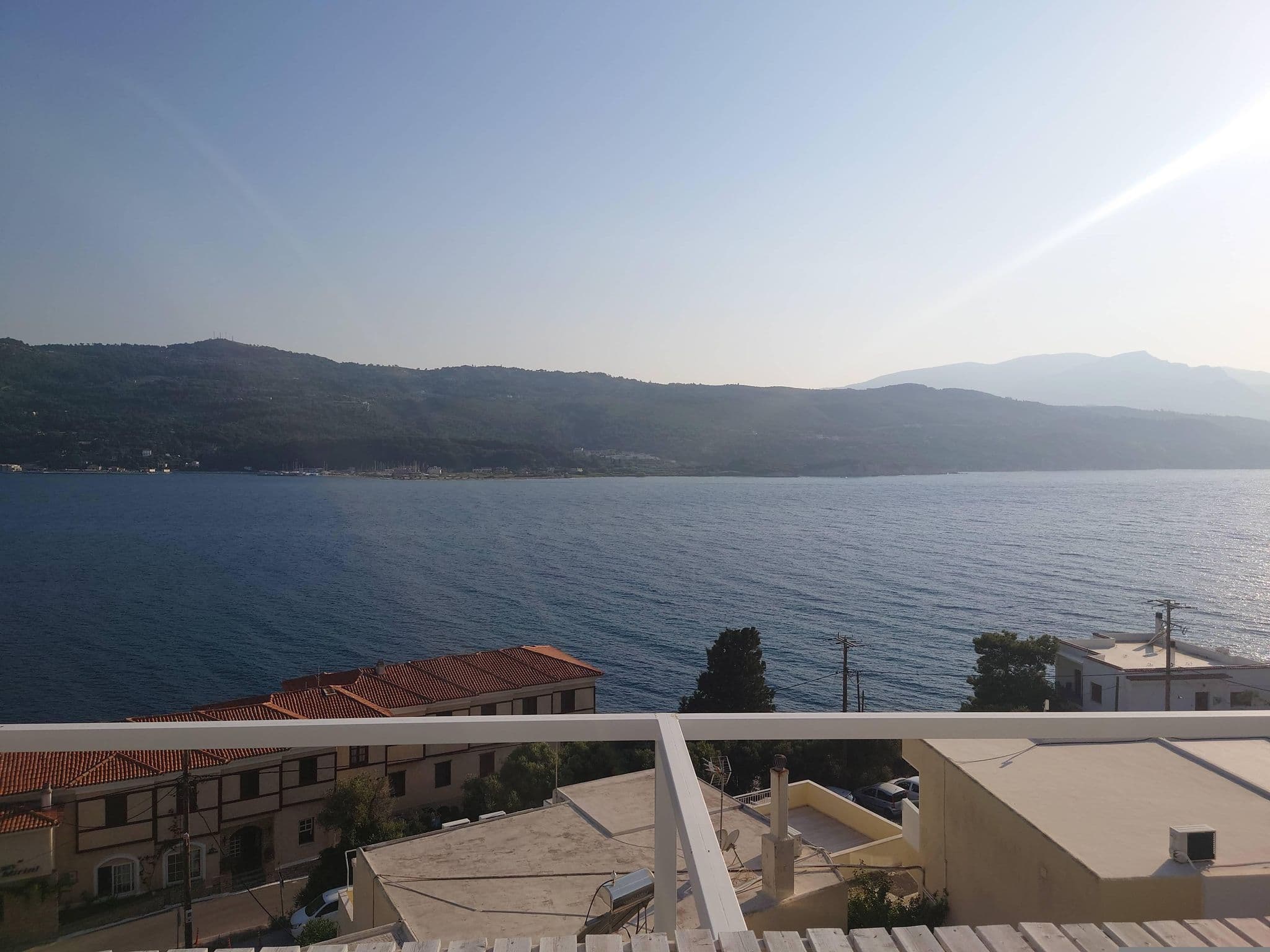 Street view near Anthemis Hotel Apartment, Samos — © hanzpanzi (CC BY-SA · Mapillary)