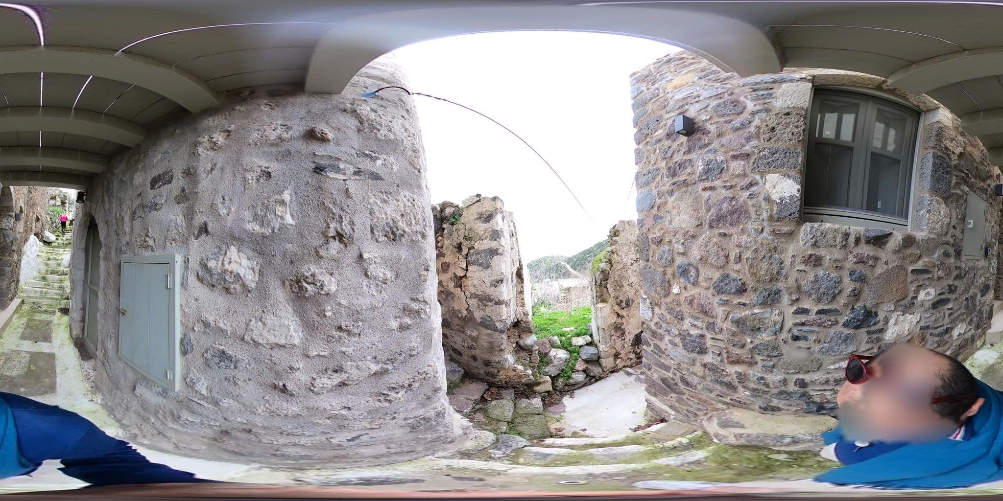 Street view near Cloud House, Kardámaina — © RoikosSA (CC BY-SA · Mapillary)
