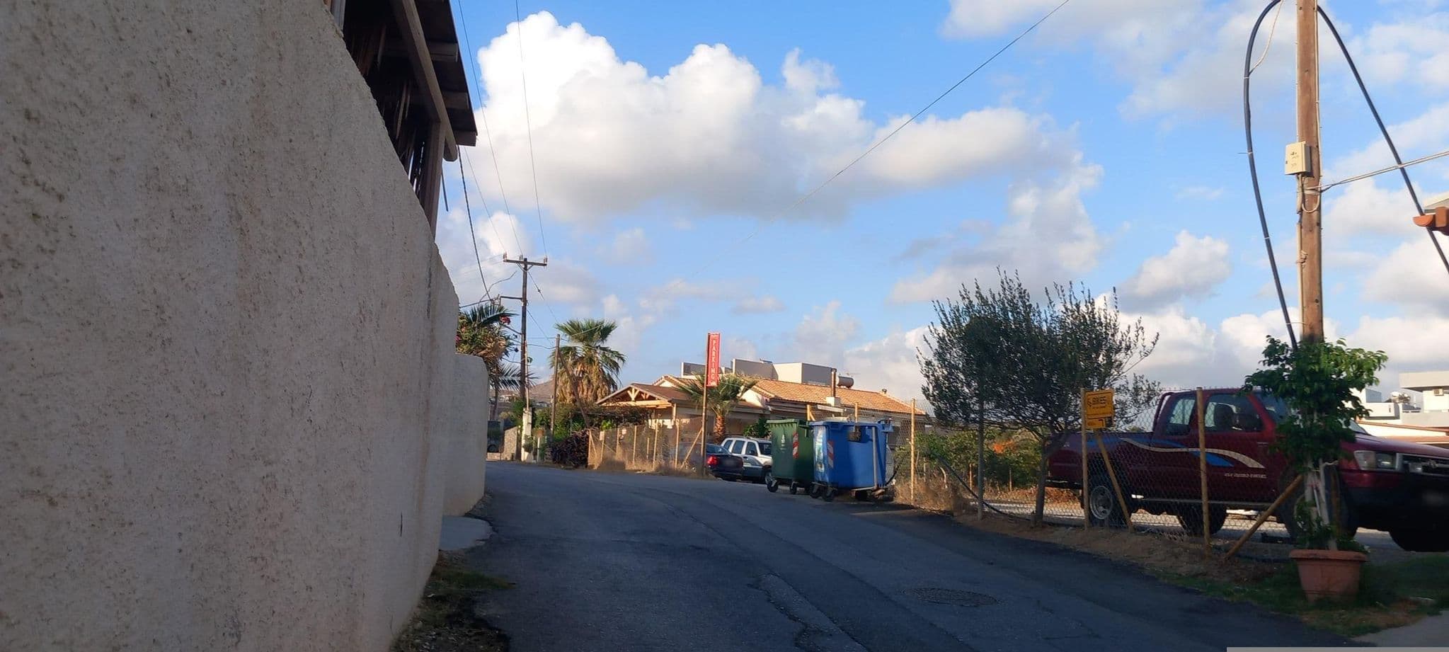 Street view near Mira, Kokkíni Cháni — © rskedgell (CC BY-SA · Mapillary)