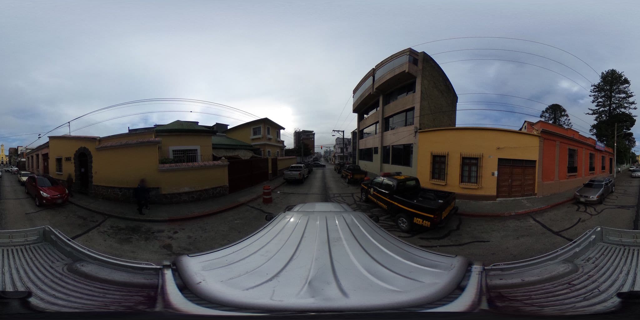 Street view near Hotel Portal de la Fé, Guatemala City — © harriette_stone (CC BY-SA · Mapillary)