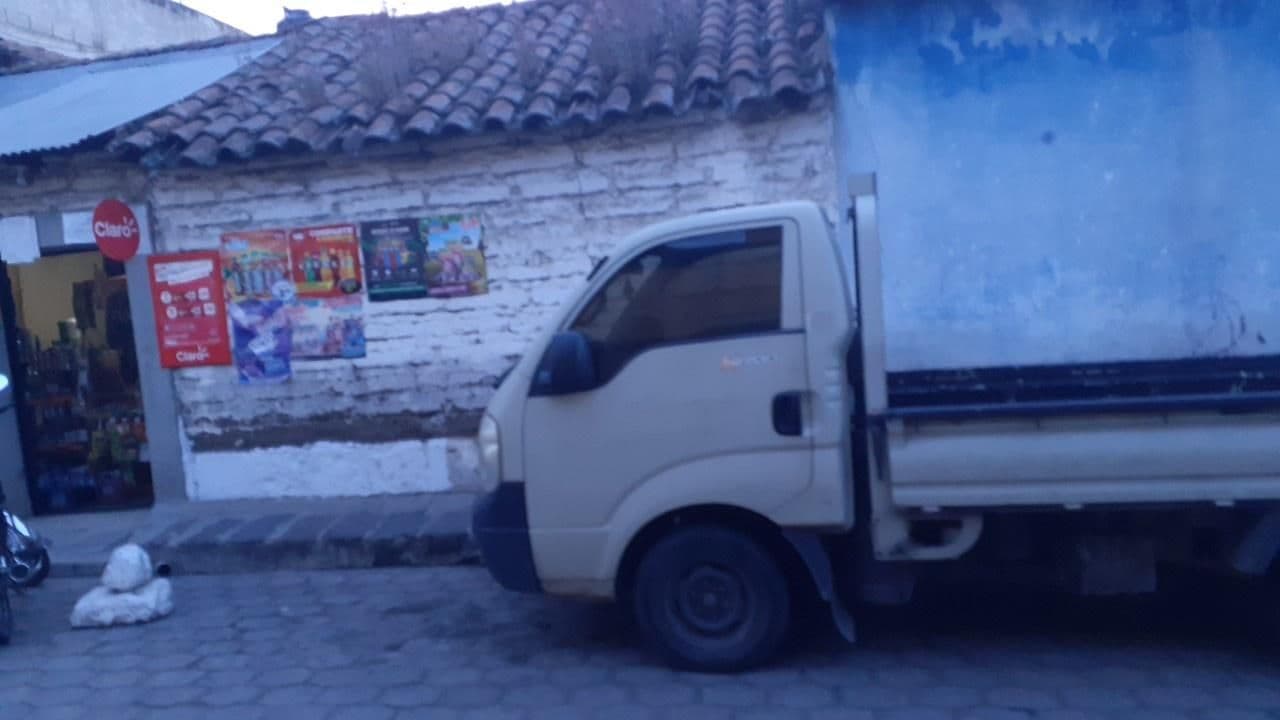 Street view near Elisabeth Lopez, Quetzaltenango — © julioBaten (CC BY-SA · Mapillary)