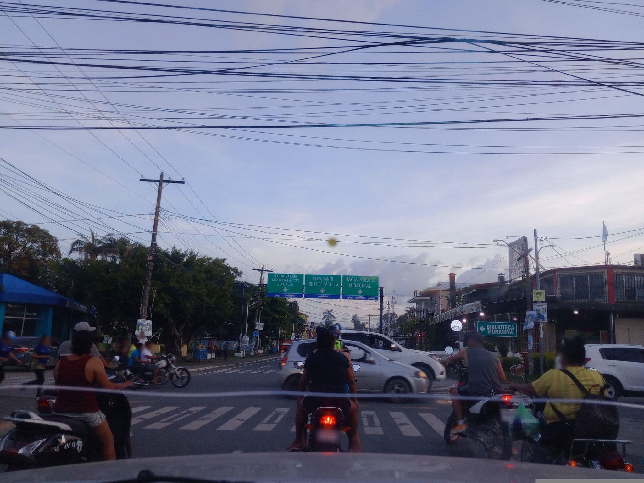 Street view near Hotel Tacan, Puerto Barrios — © ingetelca_telefono_6 (CC BY-SA · Mapillary)