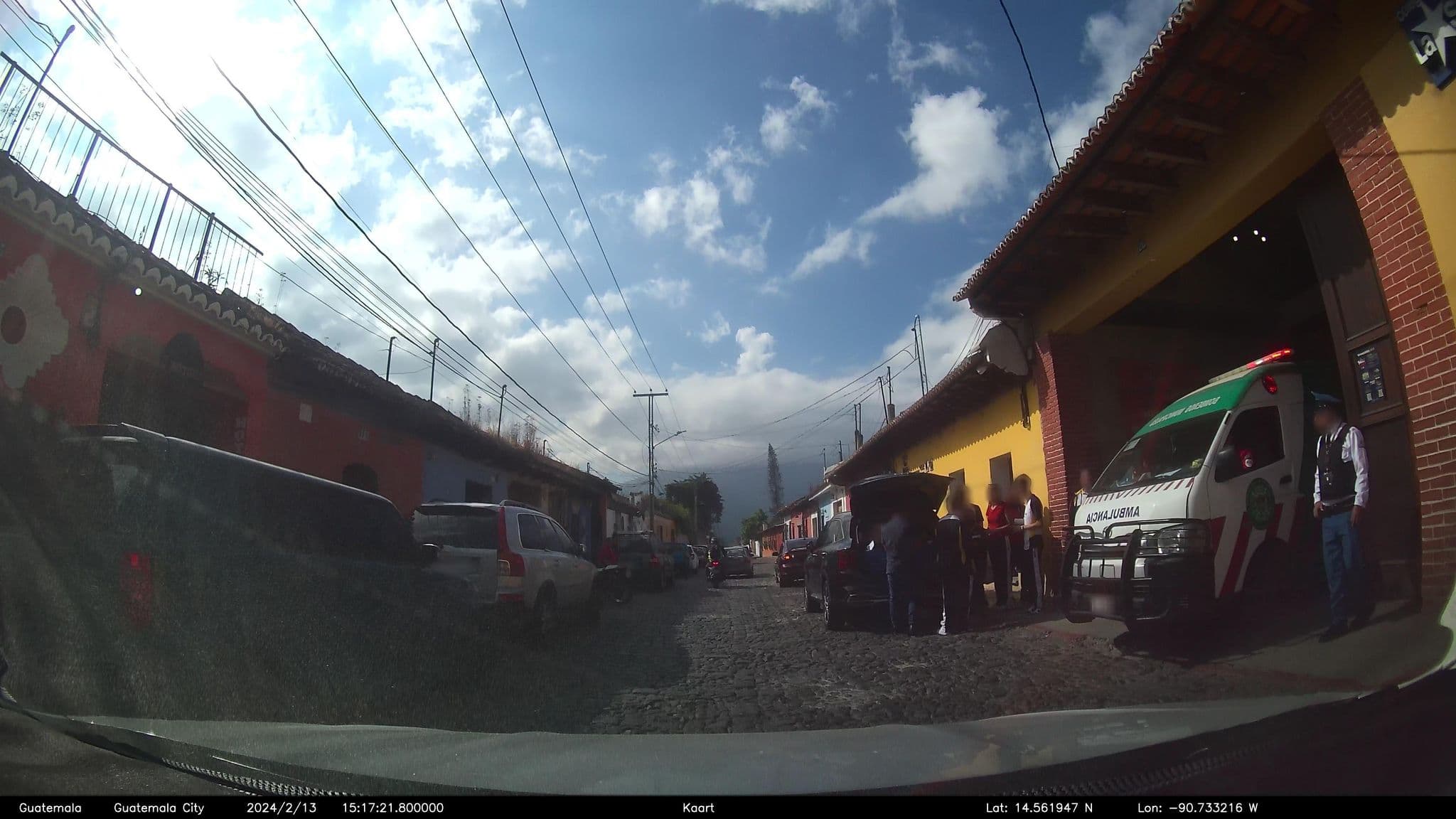 Street view near Antigua Inn, Antigua Guatemala — © kaart_2 (CC BY-SA · Mapillary)