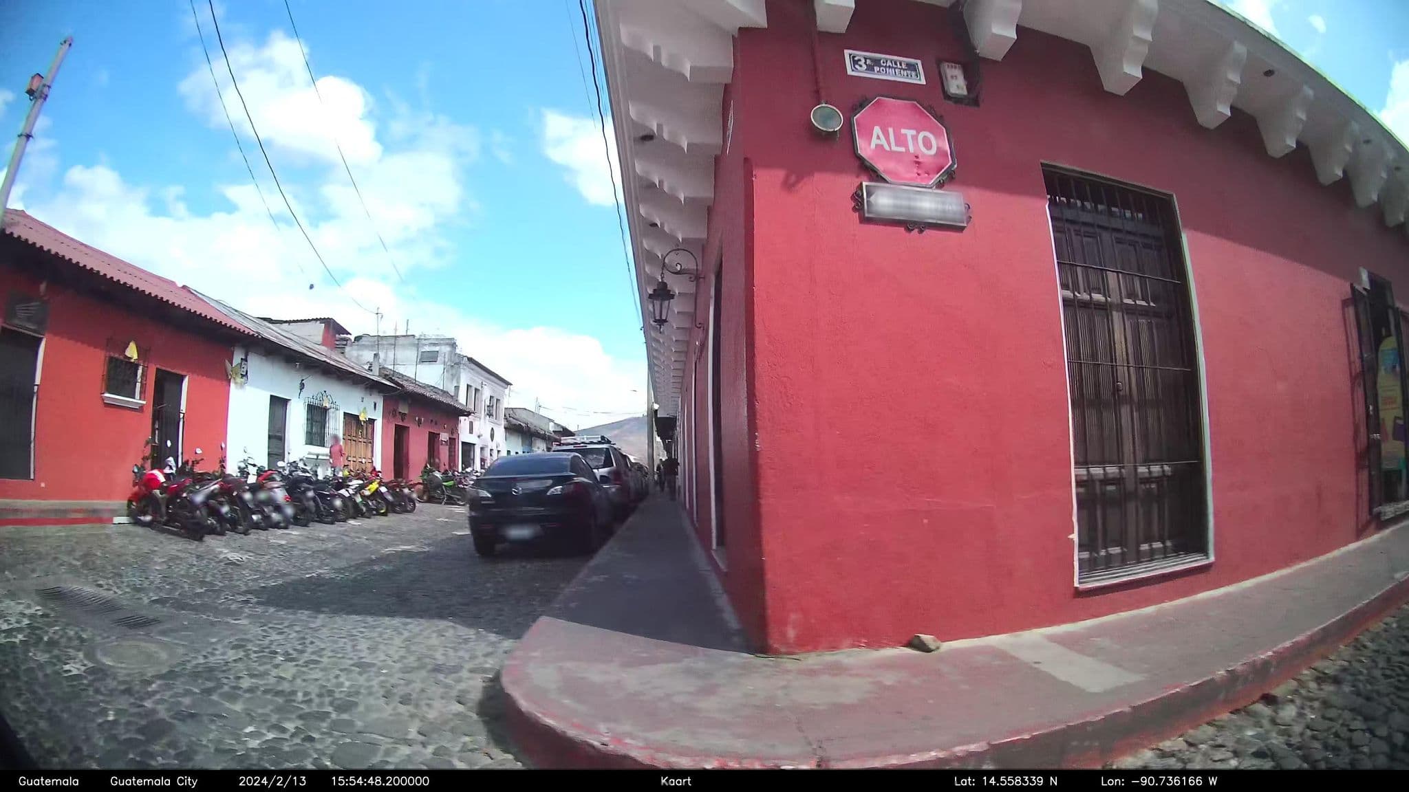 Street view near Ojala Hotel, Antigua Guatemala — © kaart_2 (CC BY-SA · Mapillary)