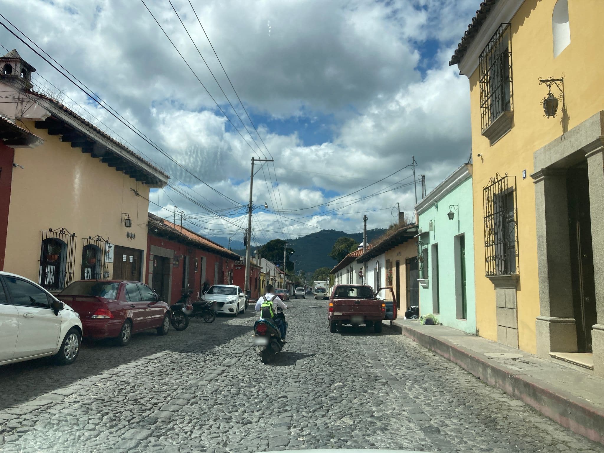 Street view near Casa de León, Antigua Guatemala — © jaas (CC BY-SA · Mapillary)