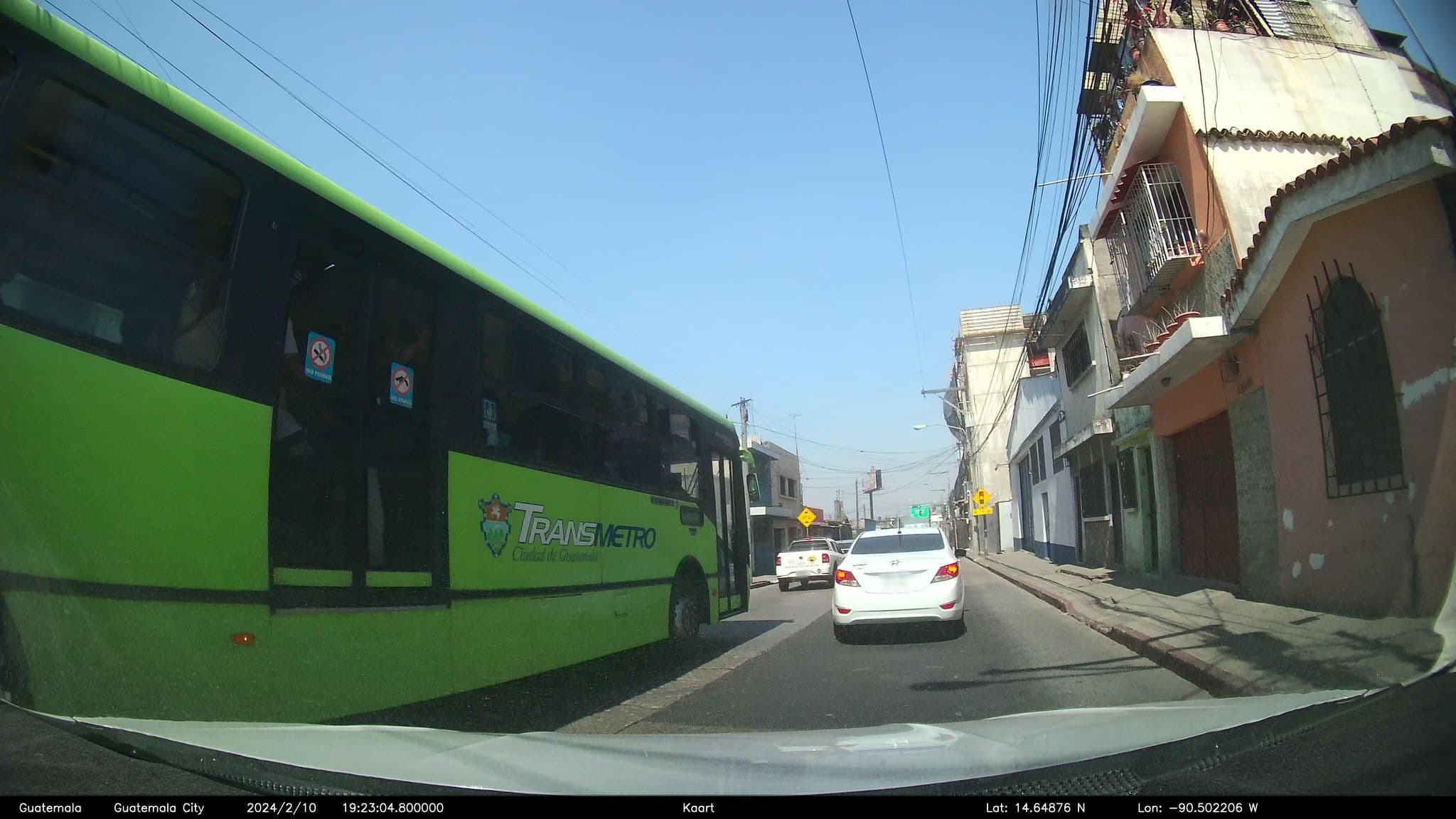 Street view near Vías la Parroquia, Guatemala City — © kaart_2 (CC BY-SA · Mapillary)
