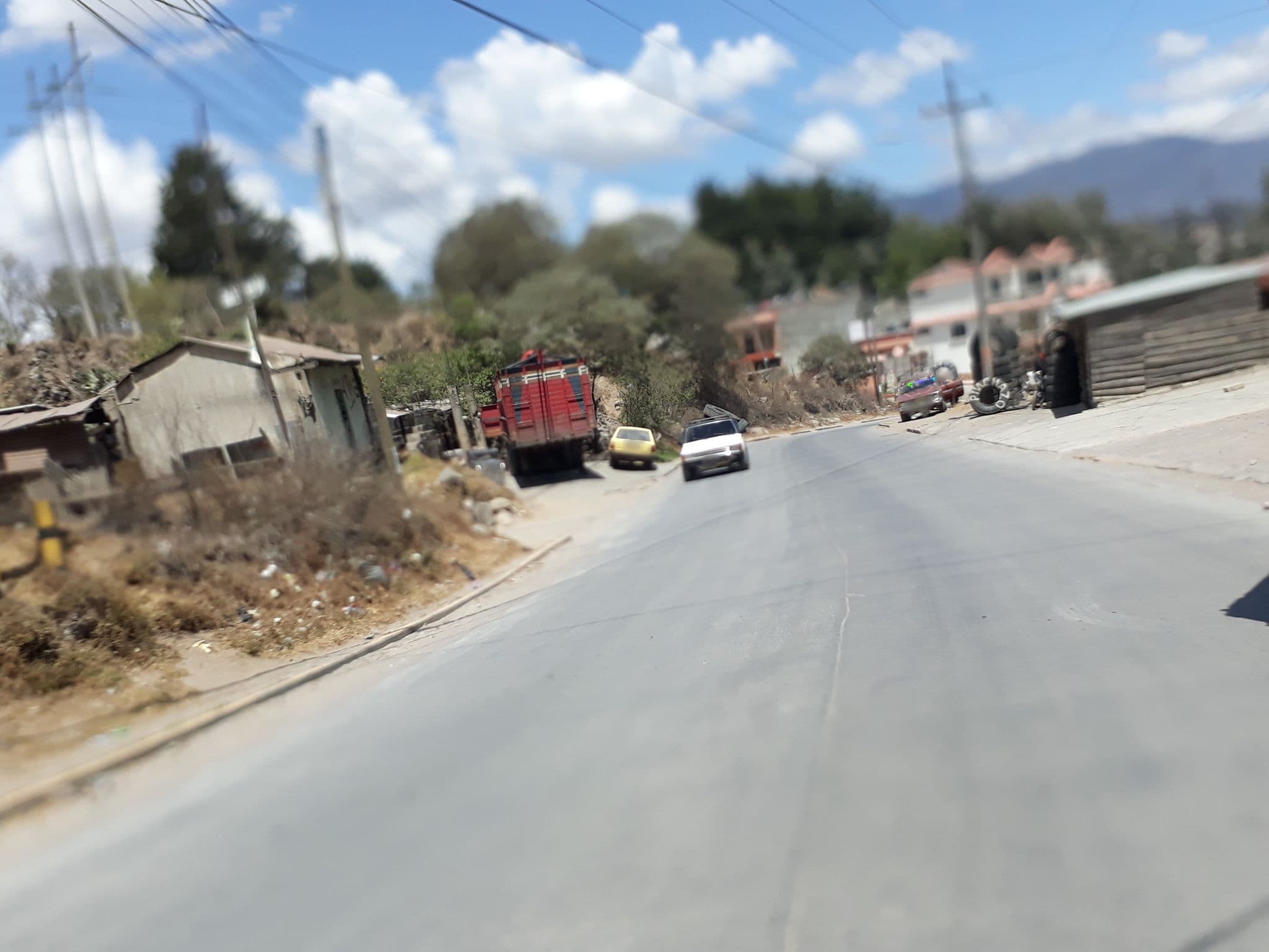 Street view near Hotel Quetzal, Quetzaltenango — © byronmendez (CC BY-SA · Mapillary)
