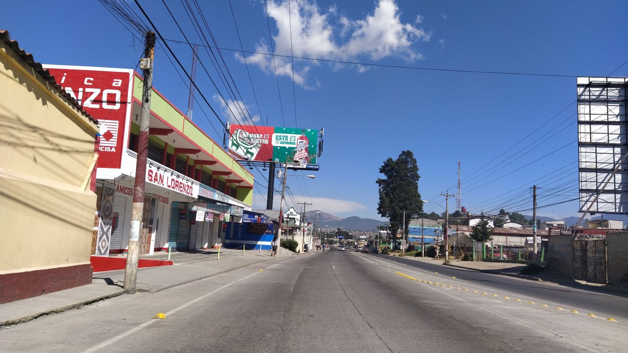 Street view near Hotel Villa Esmeralda, Almolonga — © konelix (CC BY-SA · Mapillary)