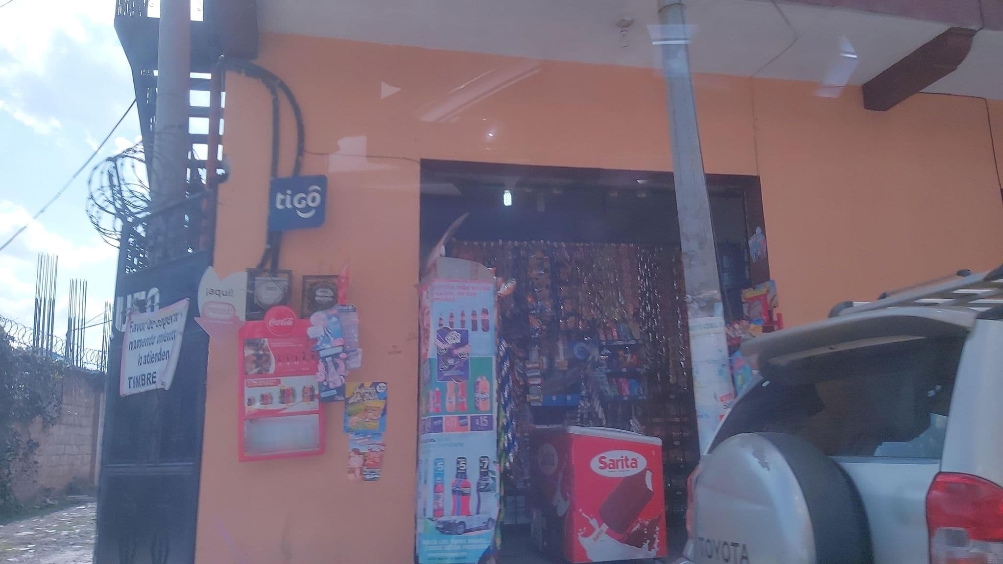 Street view near Hotel Plaza Margarita, Quetzaltenango — © roger84c (CC BY-SA · Mapillary)