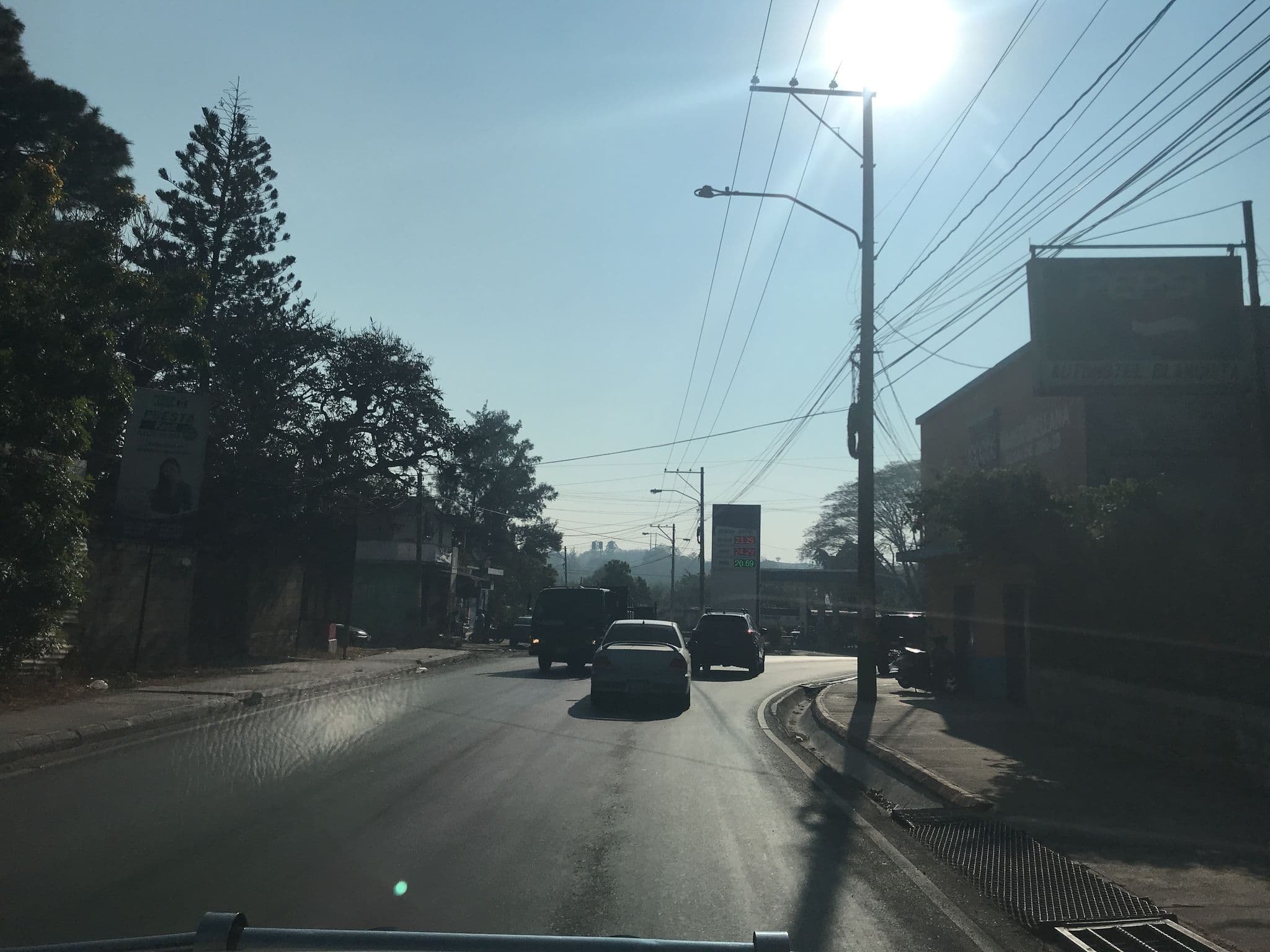 Street view near Auto Hotel Blanquita, Amatitlán — © _luis_triveno (CC BY-SA · Mapillary)