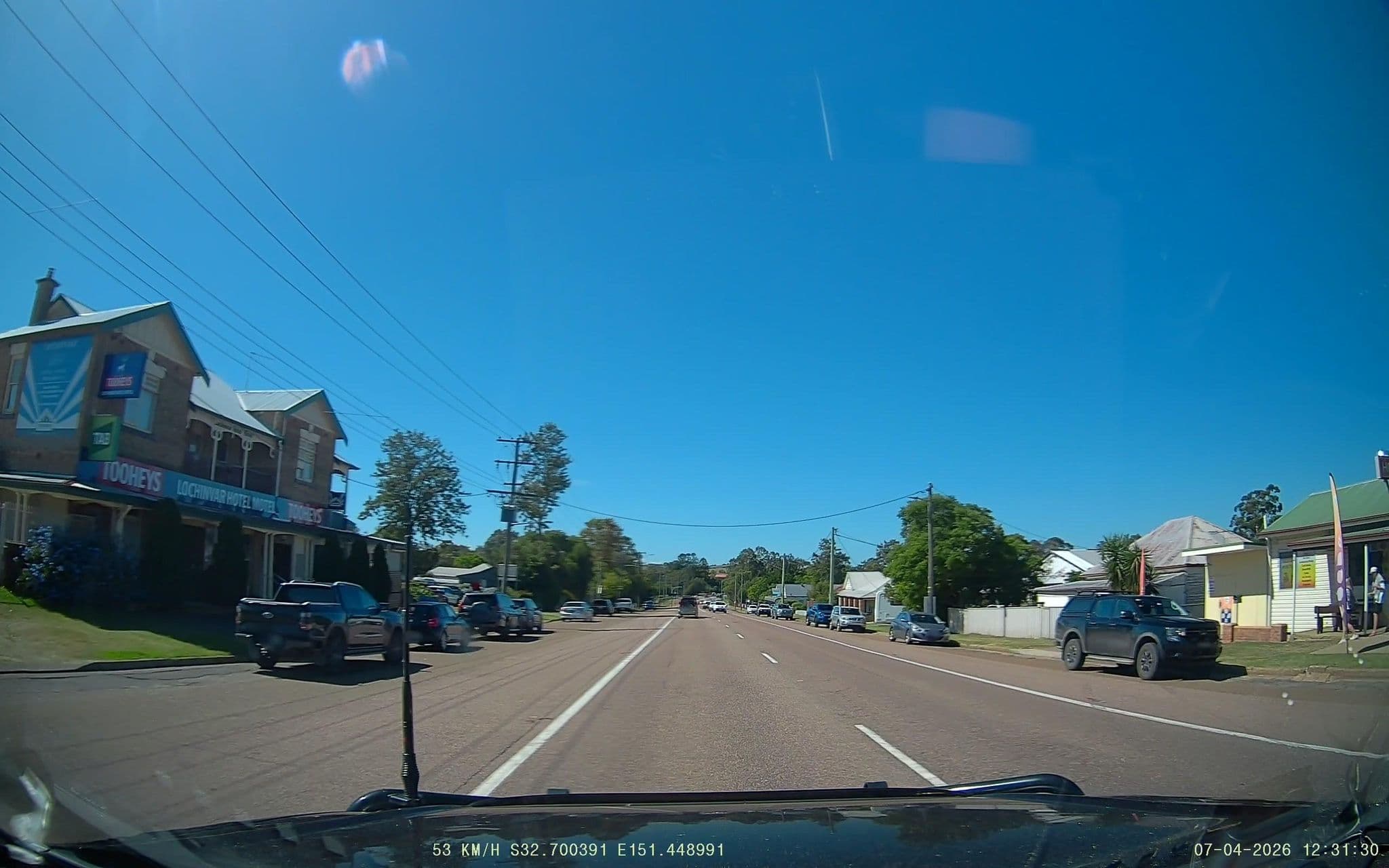 Street view near Lochinvar Hotel Motel, Greta — © fizzie (CC BY-SA · Mapillary)