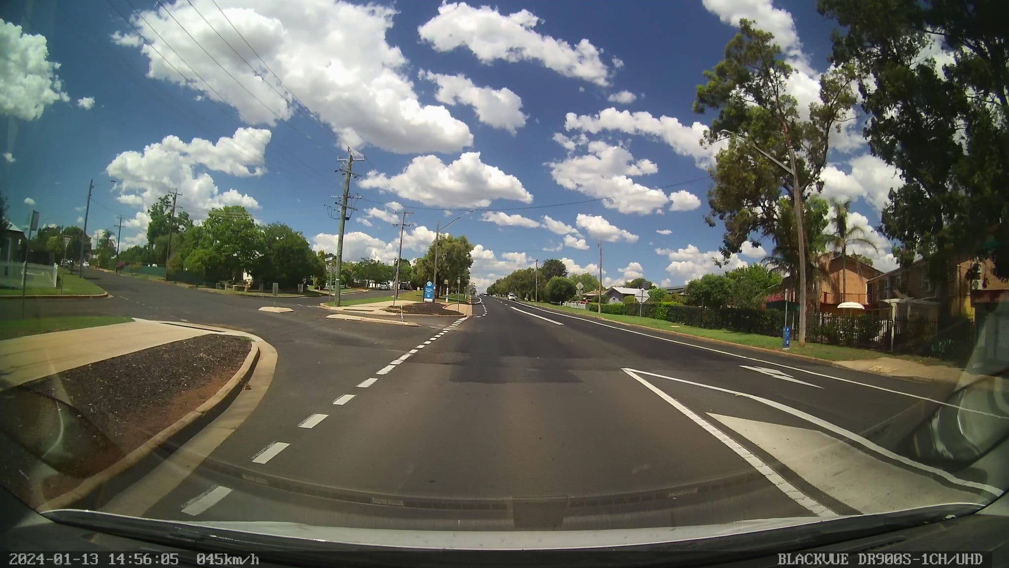 Street view near Manera Heights Apartments, Dubbo — © bob3bob3 (CC BY-SA · Mapillary)