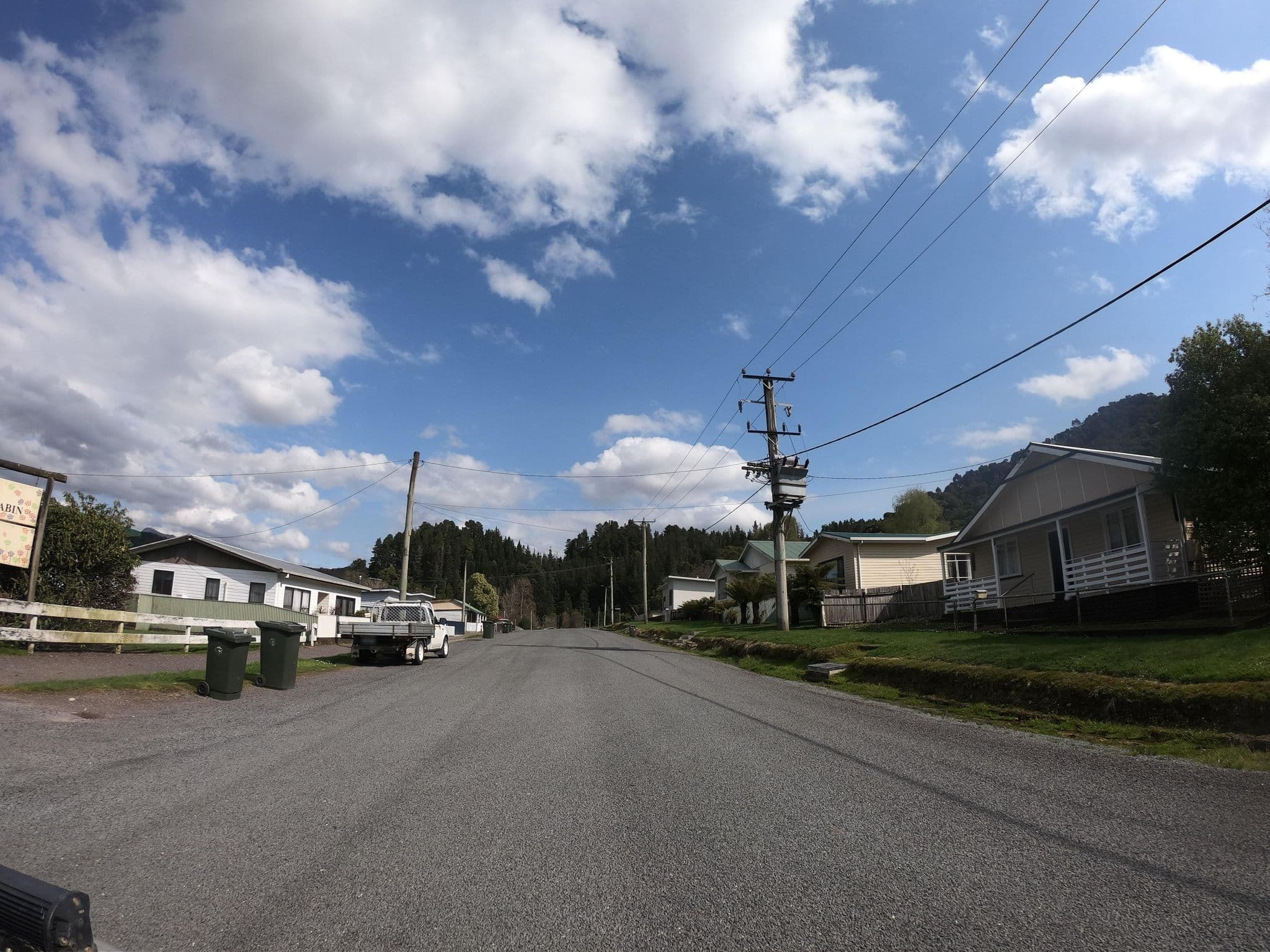 Street view near Queenstown Cabin & Tourist Park, Sheffield — © tastrax (CC BY-SA · Mapillary)