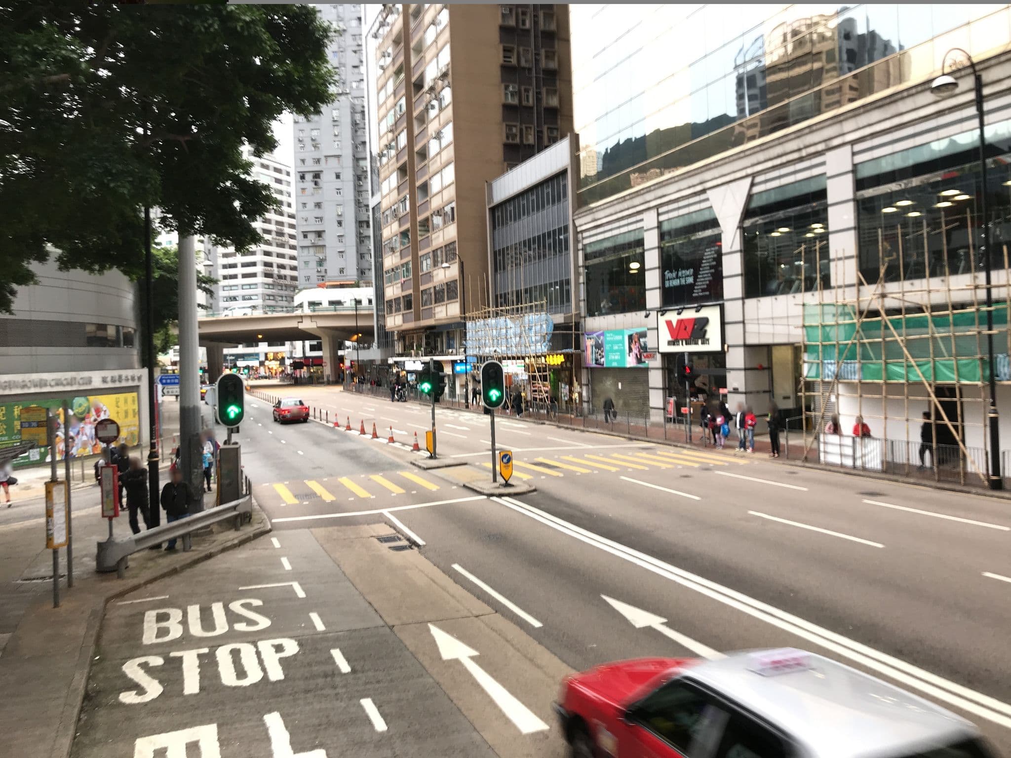Street view near 香港銅鑼灣皇冠假日酒店 Crowne Plaza Hong Kong Causeway Bay, Leighton Hill — © jc86035 (CC BY-SA · Mapillary)