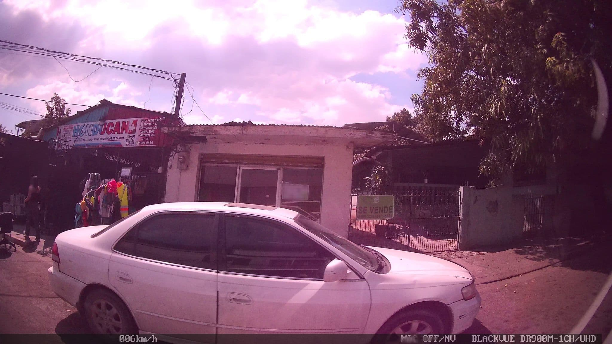 Street view near Dos Molinos, San Pedro Sula — © kaart_4 (CC BY-SA · Mapillary)