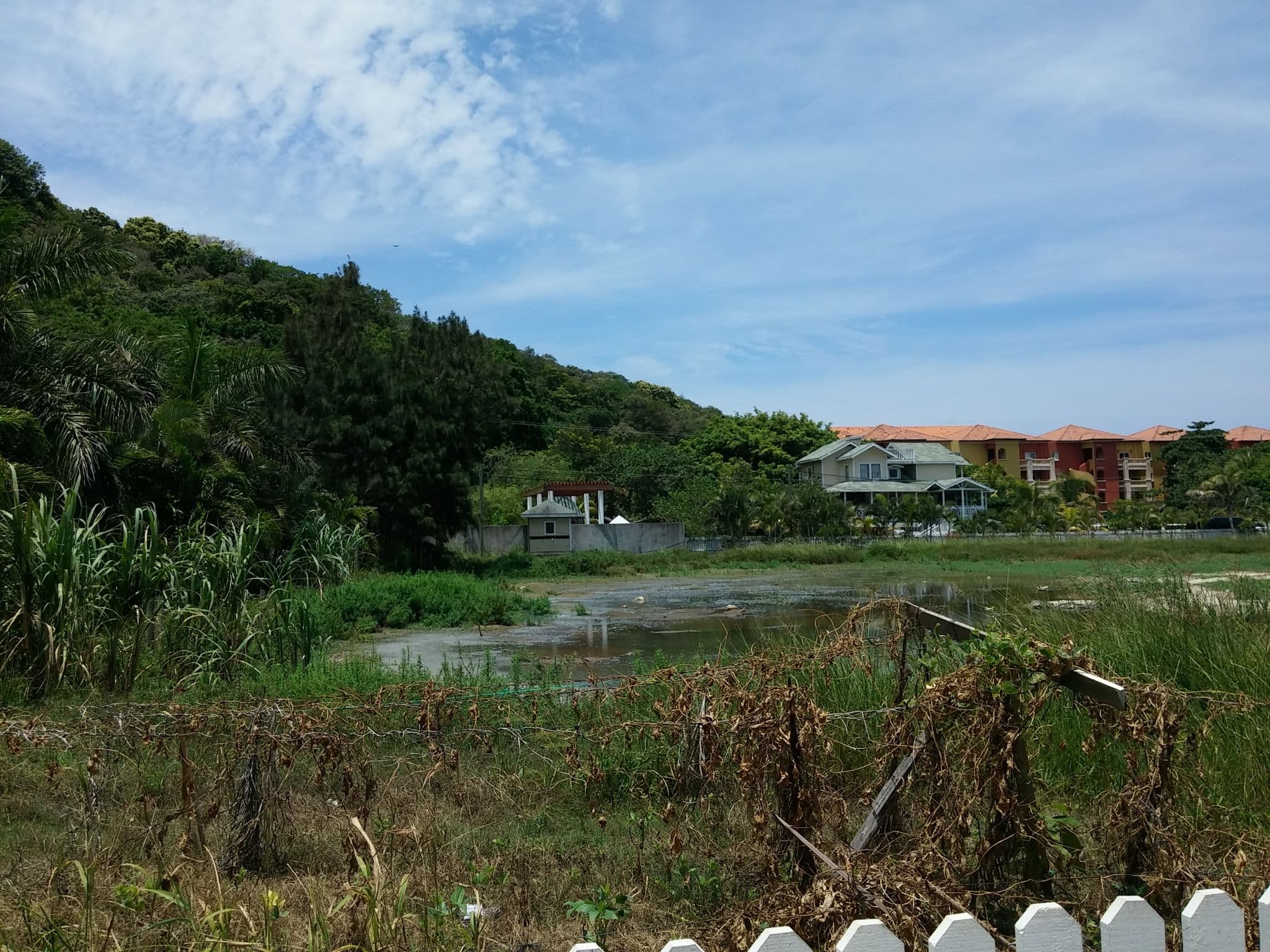 Street view near Naboo Resort, Sandy Bay — © elotrojames (CC BY-SA · Mapillary)