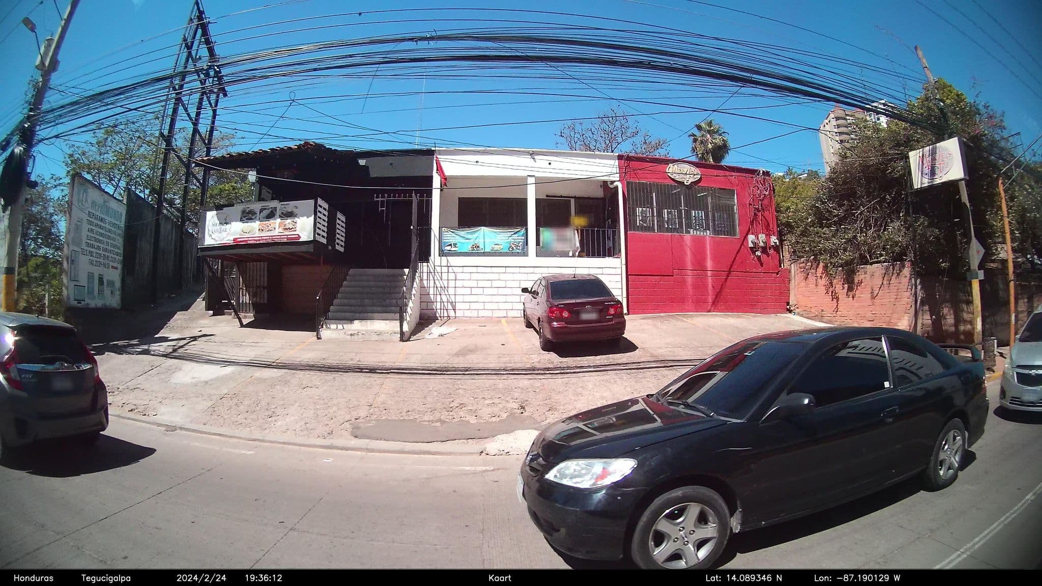 Street view near Antiguo Hotel Marriott, Tegucigalpa — © kaart_3 (CC BY-SA · Mapillary)