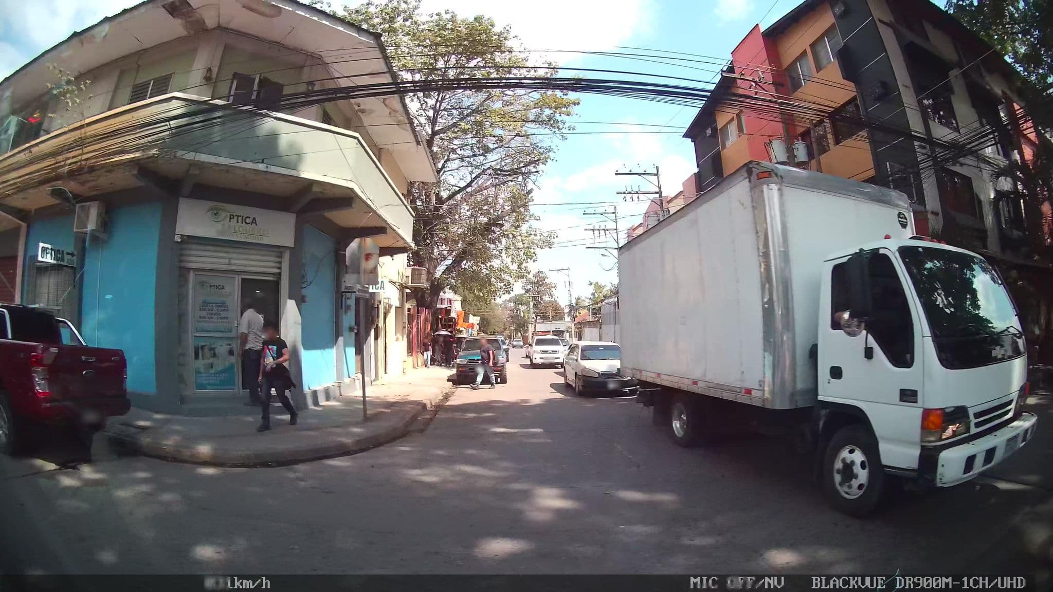 Street view near Hotel Plaza Colonial, San Pedro Sula — © kaart_4 (CC BY-SA · Mapillary)