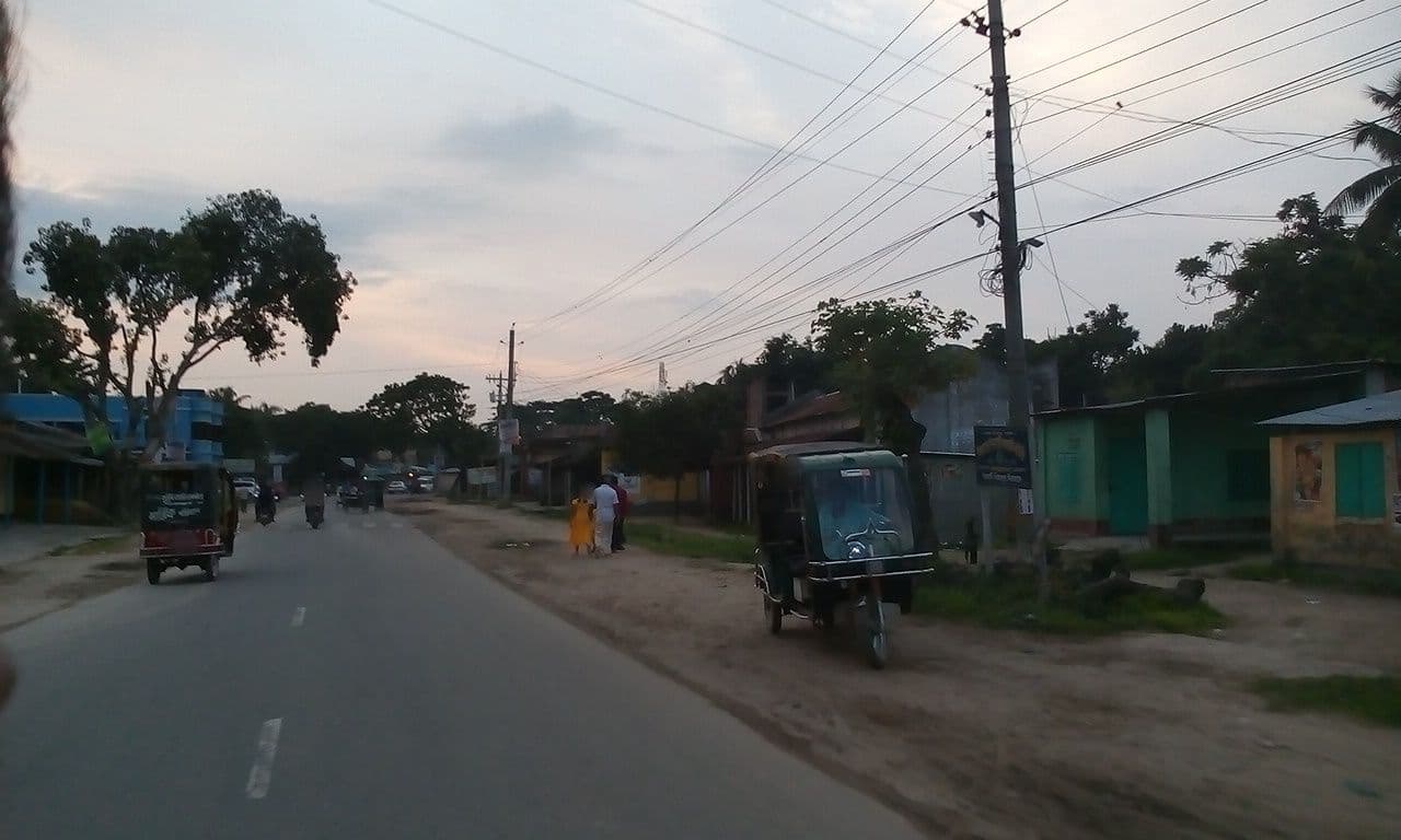Street view near Towfic Rest House, Bālurghāt — © gineus (CC BY-SA · Mapillary)