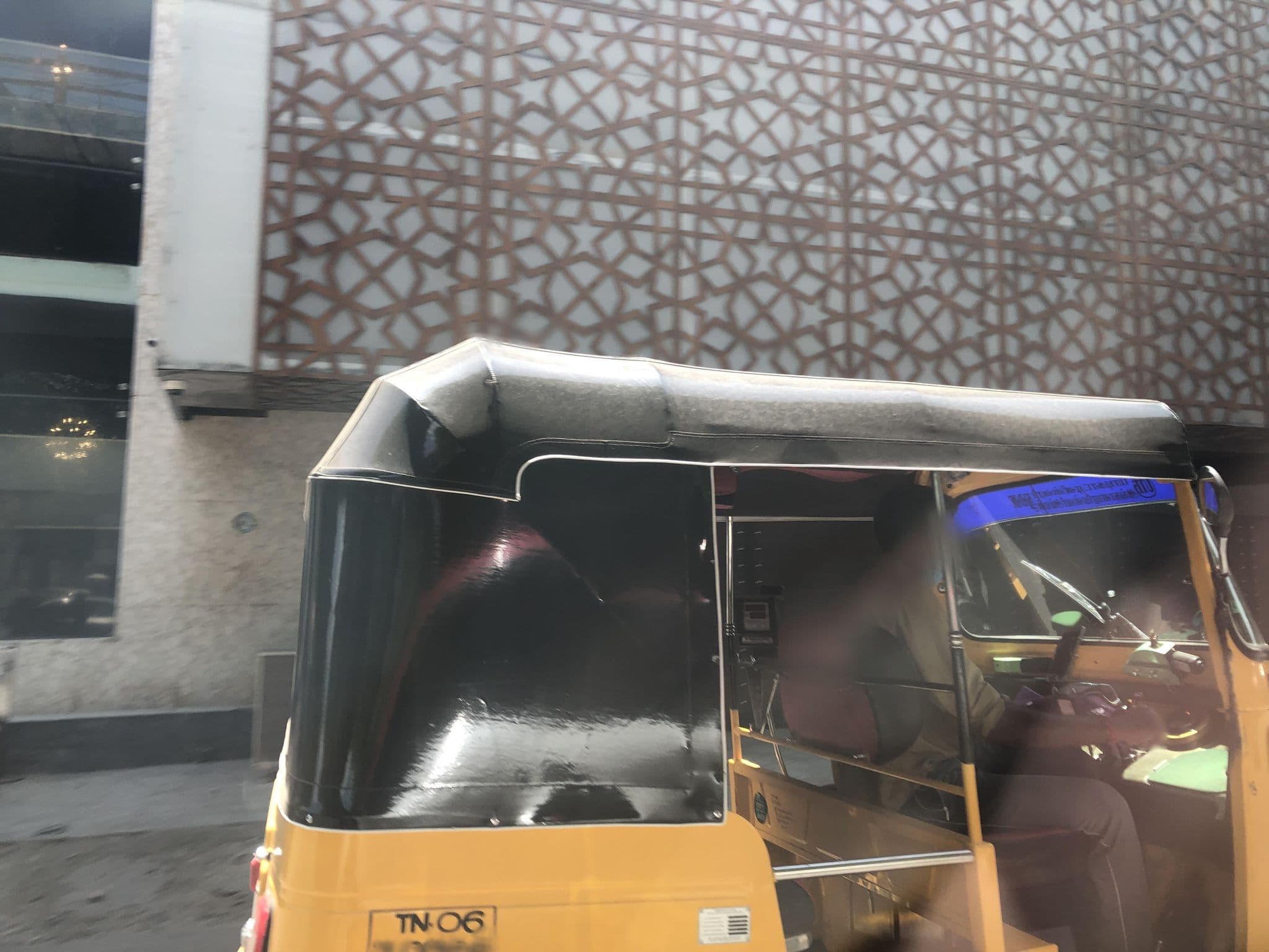 Street view near Samco, Gāndhī Nagar — © olily (CC BY-SA · Mapillary)