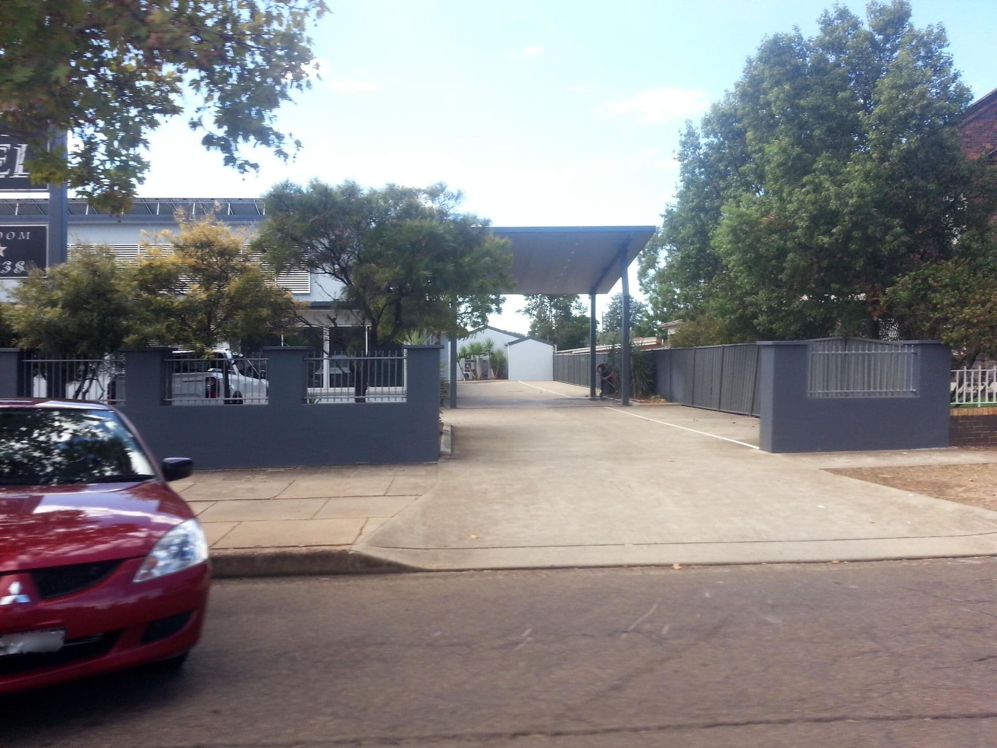 Street view near Mackellar Motel, Gunnedah — © bob3bob3 (CC BY-SA · Mapillary)