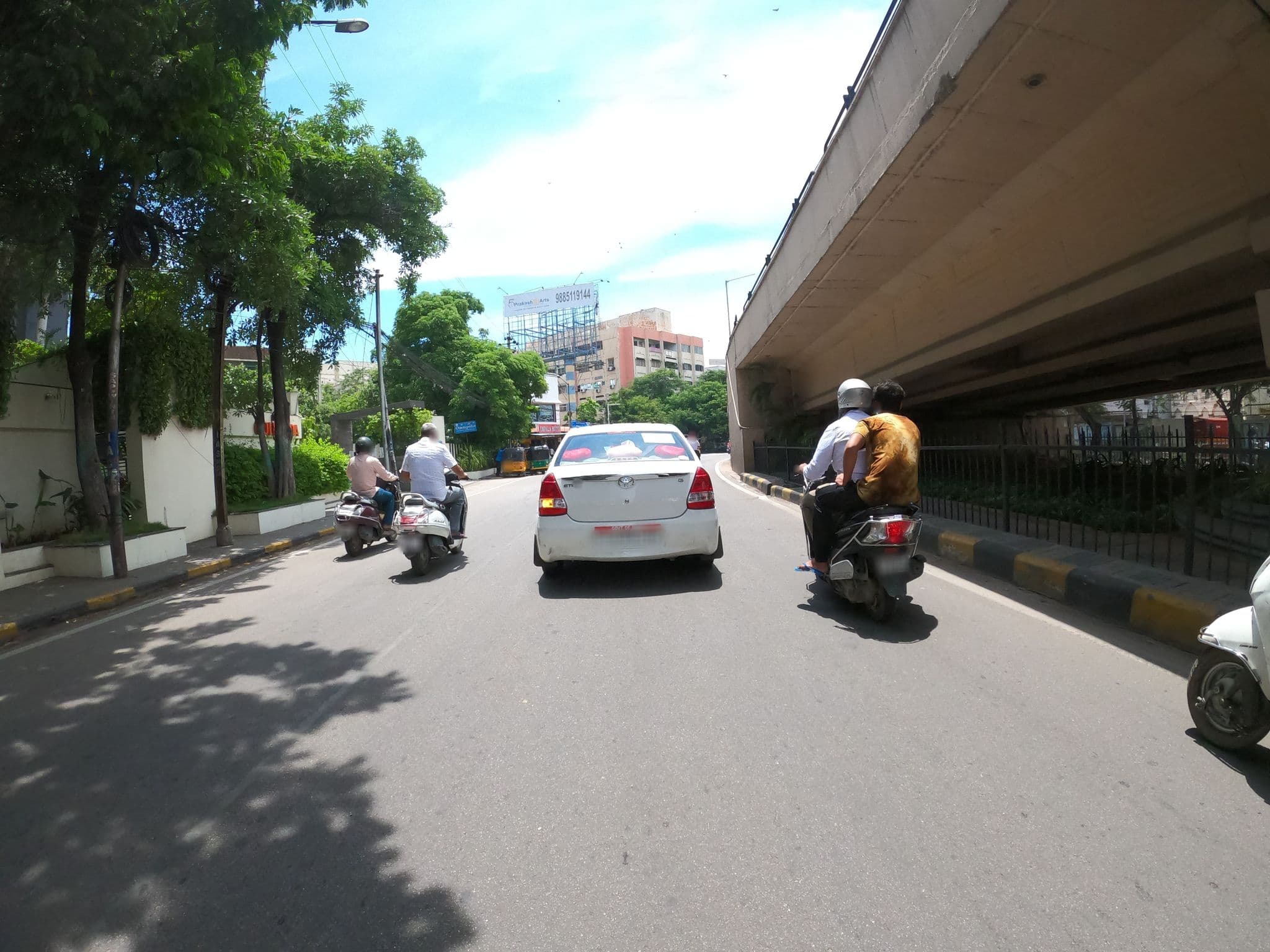 Street view near Hotel Golkonda, Hyderabad — © pra1985 (CC BY-SA · Mapillary)