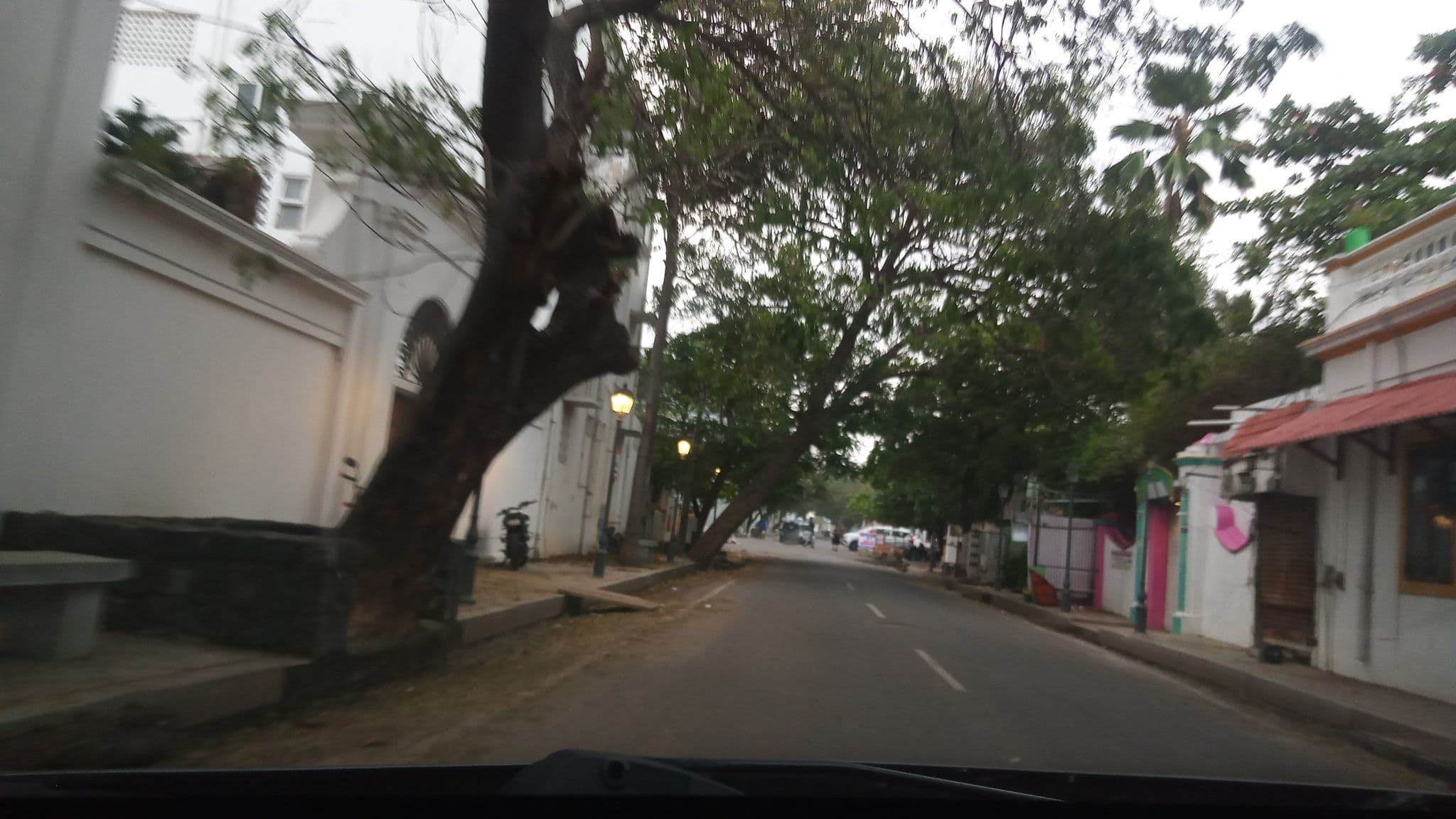Street view near Hotel de Pondichery, Puducherry — © pradeepbv (CC BY-SA · Mapillary)