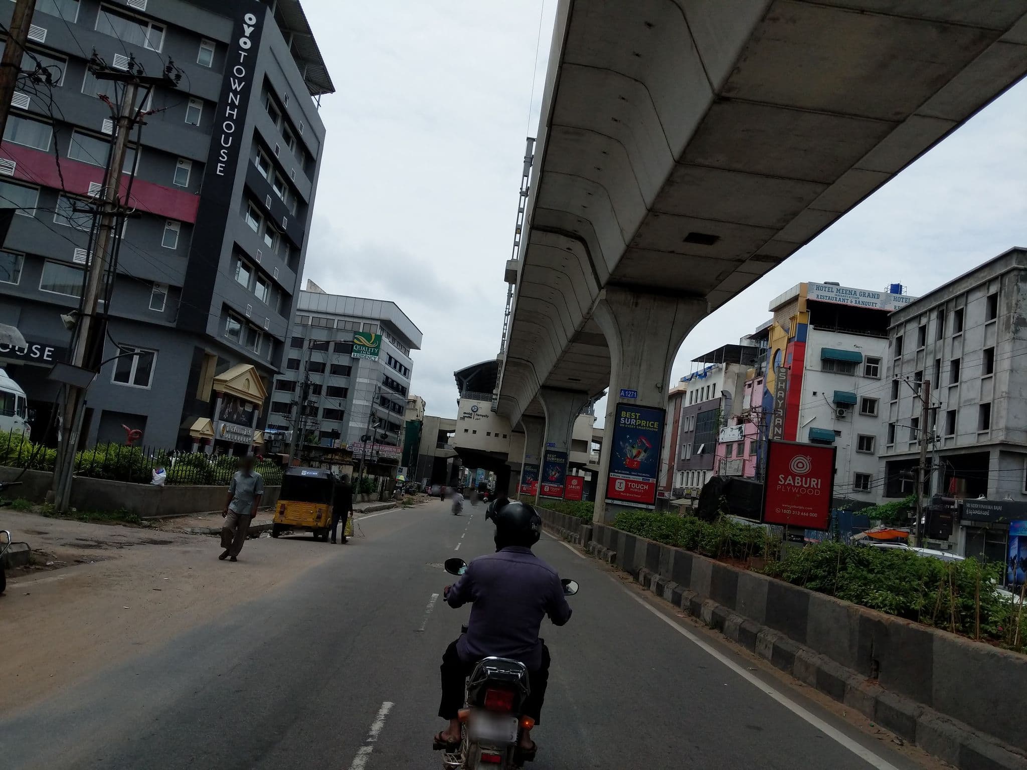 Street view near Green Casserole, Hyderabad — © ruthikdhoni (CC BY-SA · Mapillary)