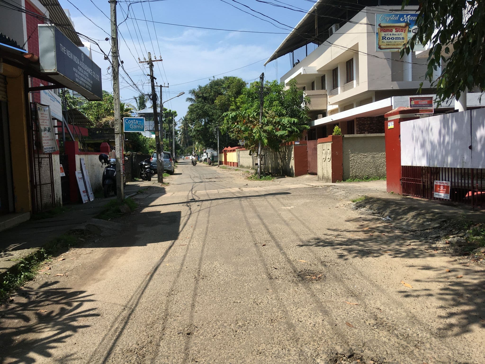 Street view near Costa Gama Homestay, Vypīn — © livableurbanism (CC BY-SA · Mapillary)