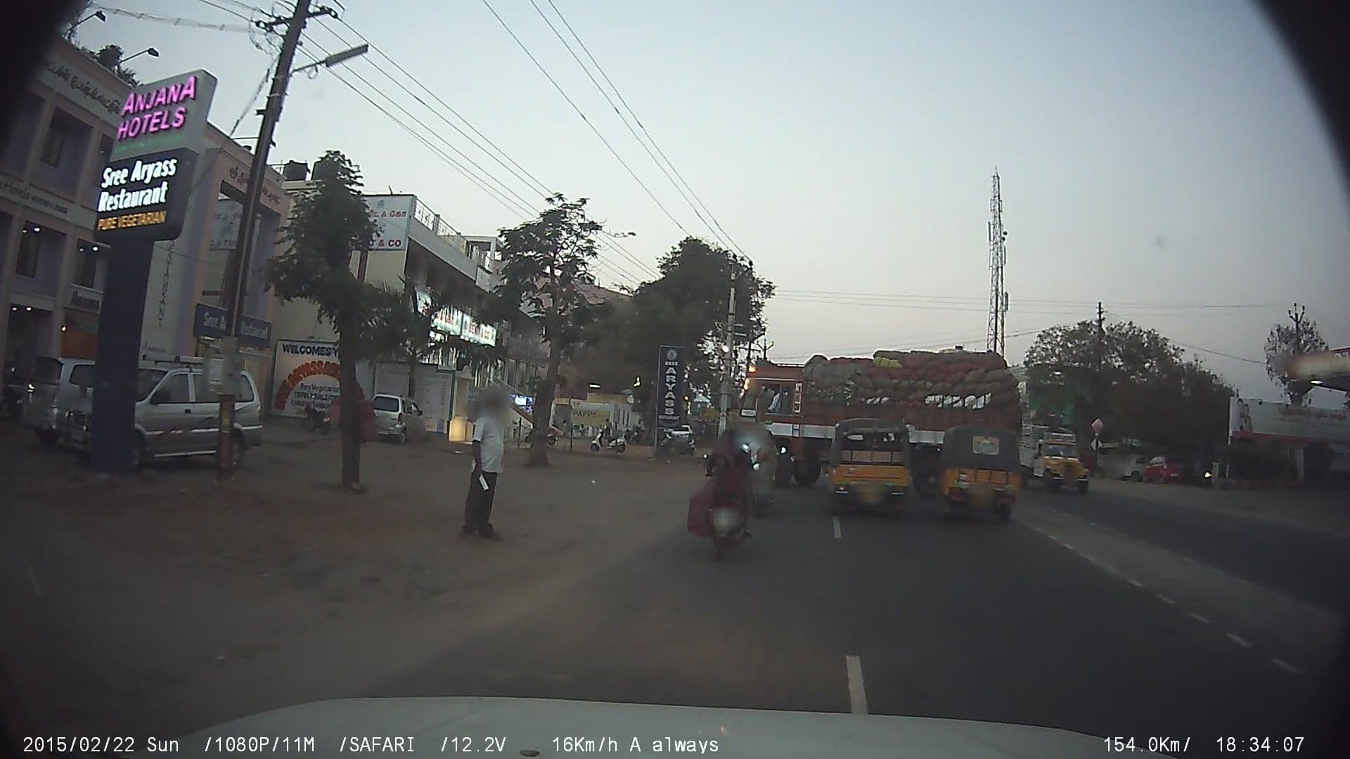 Street view near Hotel Anjana, Teni — © johnichan (CC BY-SA · Mapillary)