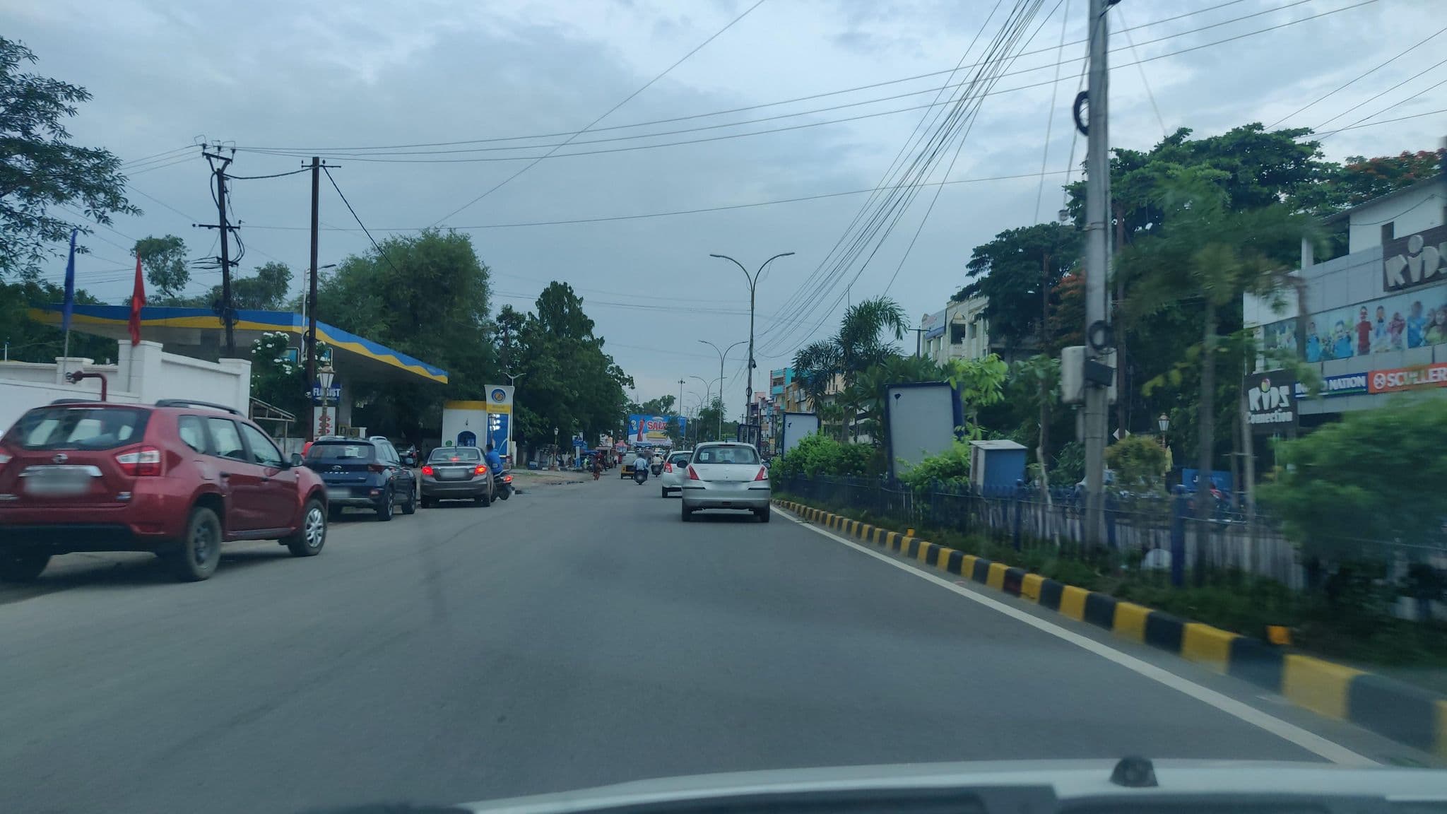 Street view near Suprabha Hotel, Warangal — © srinivasganji (CC BY-SA · Mapillary)