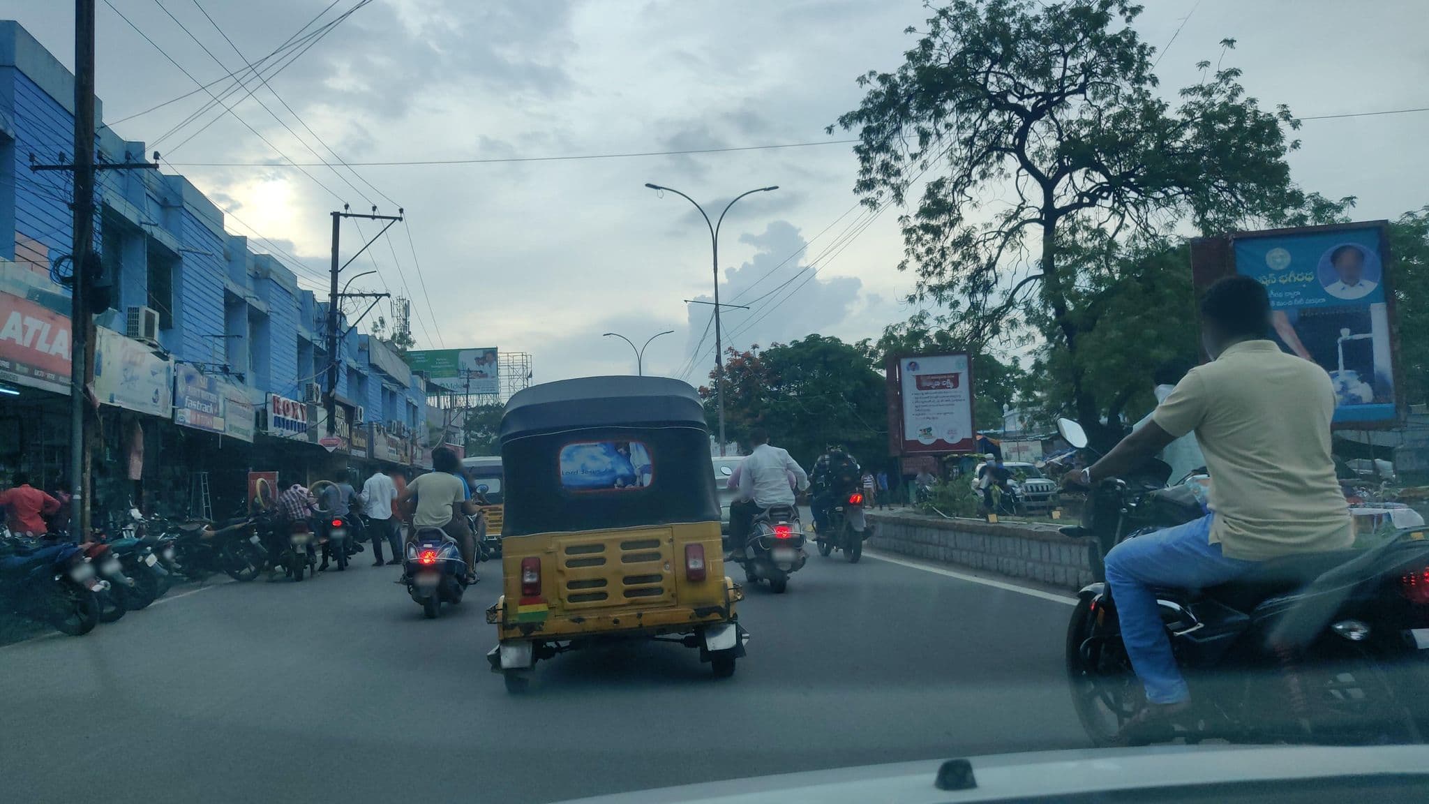 Street view near Ashoka Hotel, Warangal — © srinivasganji (CC BY-SA · Mapillary)