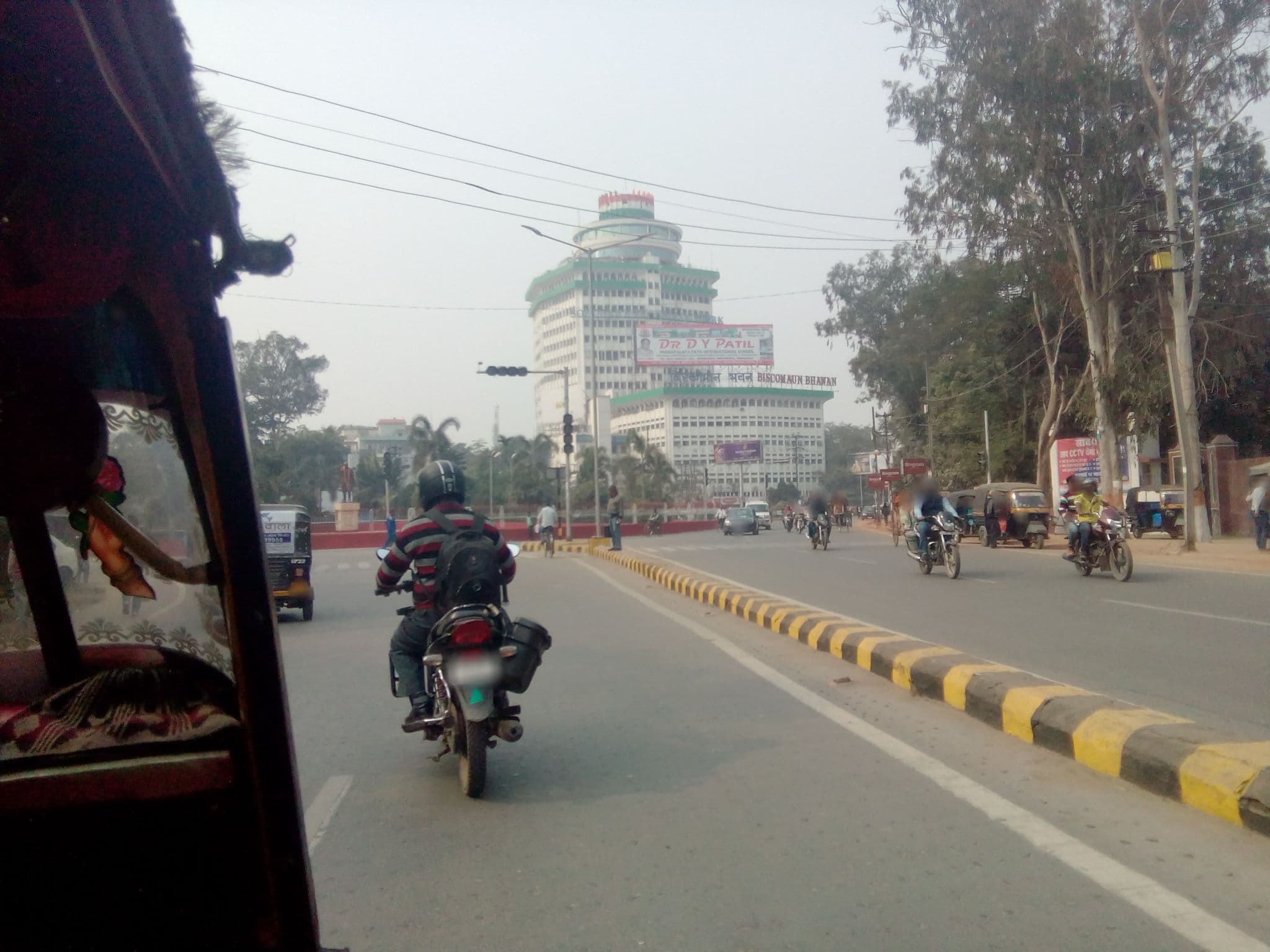 Street view near Hotel Maurya Patna, Patna — © prabhat (CC BY-SA · Mapillary)