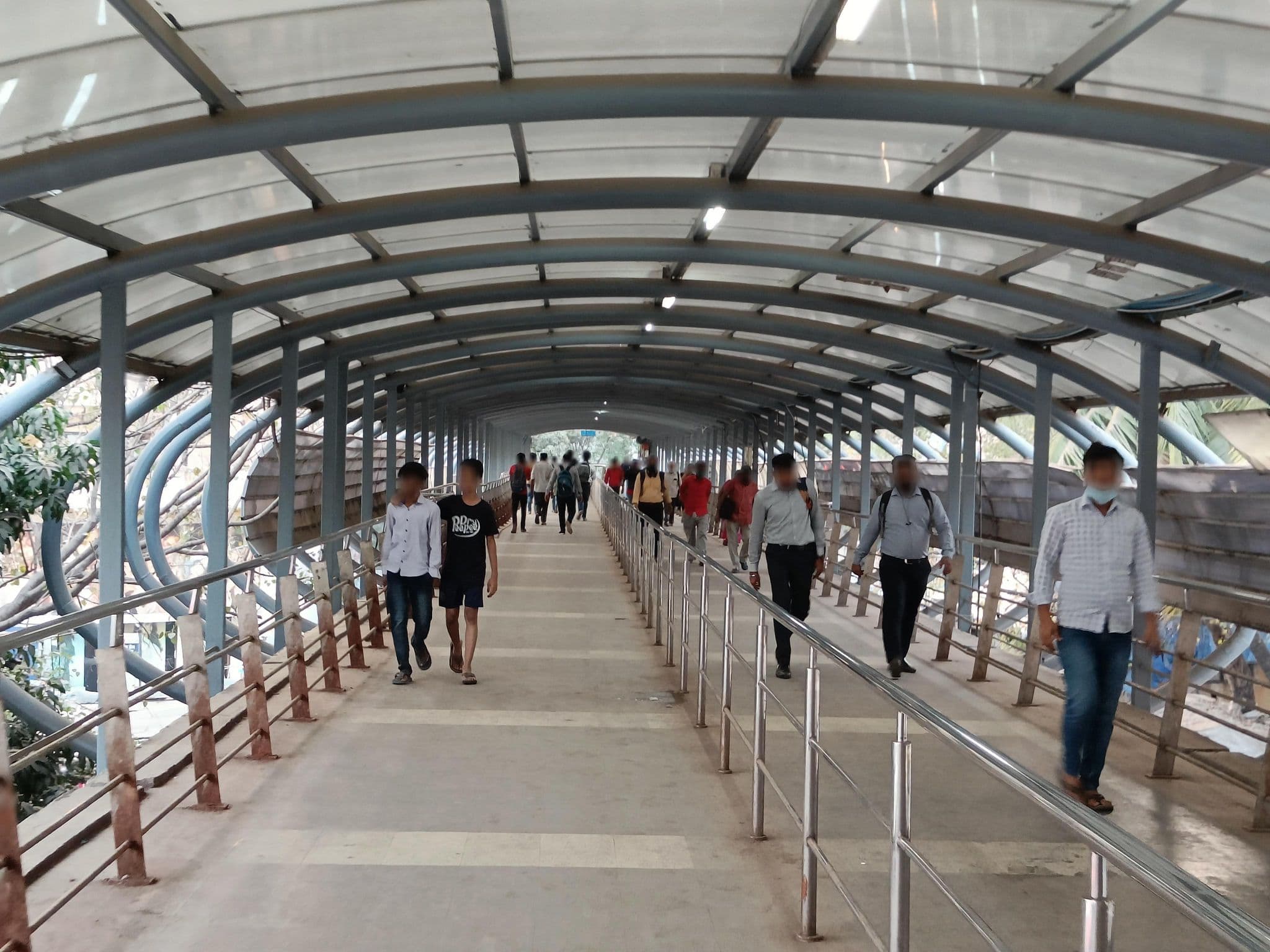 Street view near Prince Palace, Dhārāvi — © IBI (CC BY-SA · Mapillary)