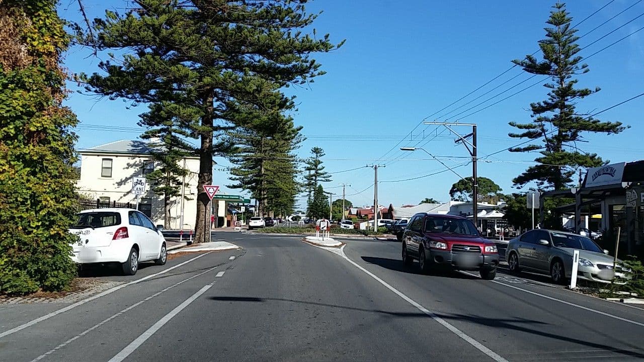 Street view near NORFOLK MOTOR INN, Glenelg South — © didz (CC BY-SA · Mapillary)