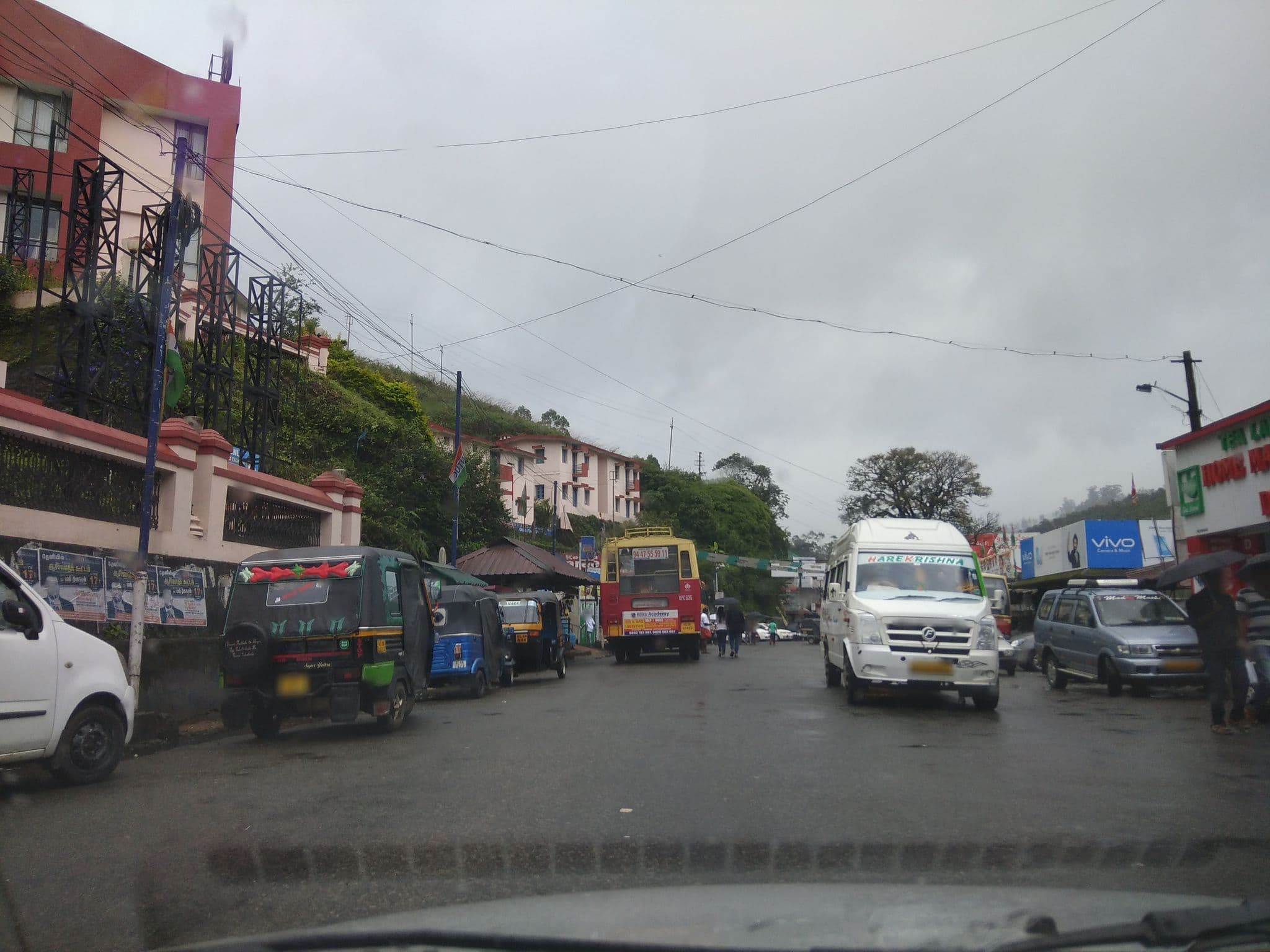 Street view near Munnar Inn;KL-KEL-KMVD-50-AICS-06-272, Munnar