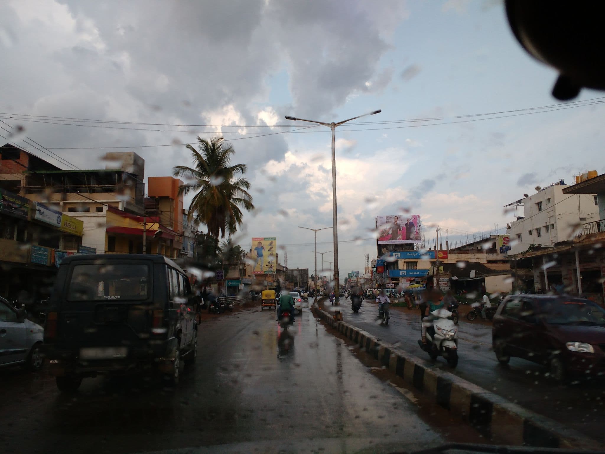 Street view near B.M. Shree Residency, Tiptūr — © srividya (CC BY-SA · Mapillary)