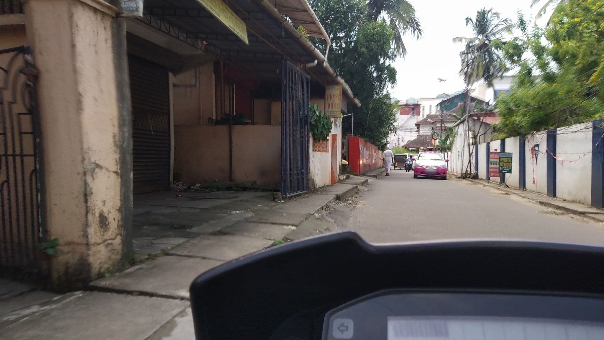Street view near YWCA, Kanayannur