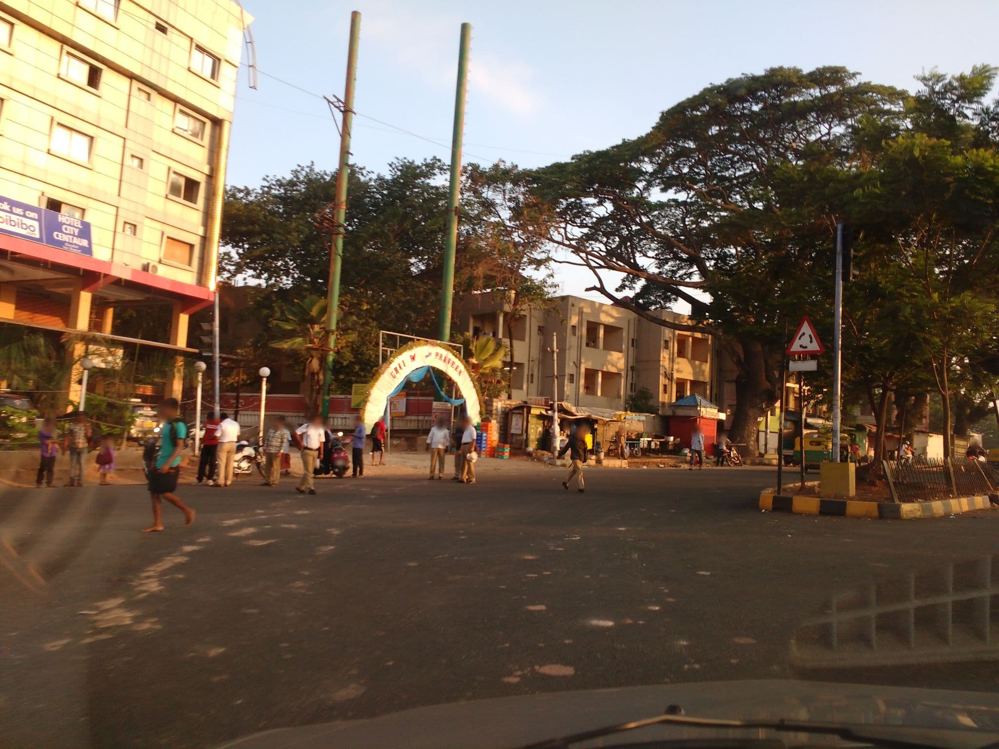 Street view near Hotel City Centaur International, Bengaluru