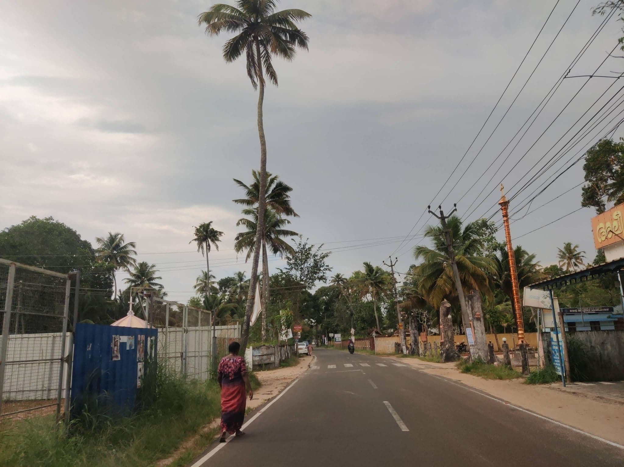 Street view near Mahari Beach Villas, Kalavoor — © Gannu03 (CC BY-SA · Mapillary)