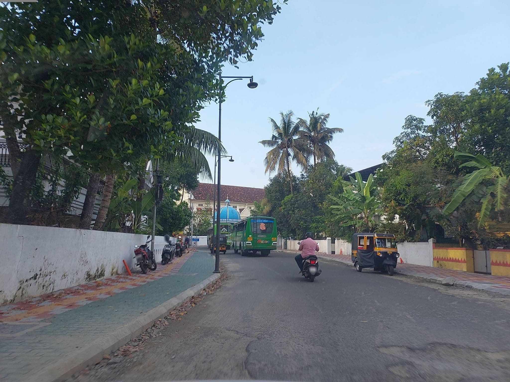 Street view near Fort Abode Home Stay, Vypīn