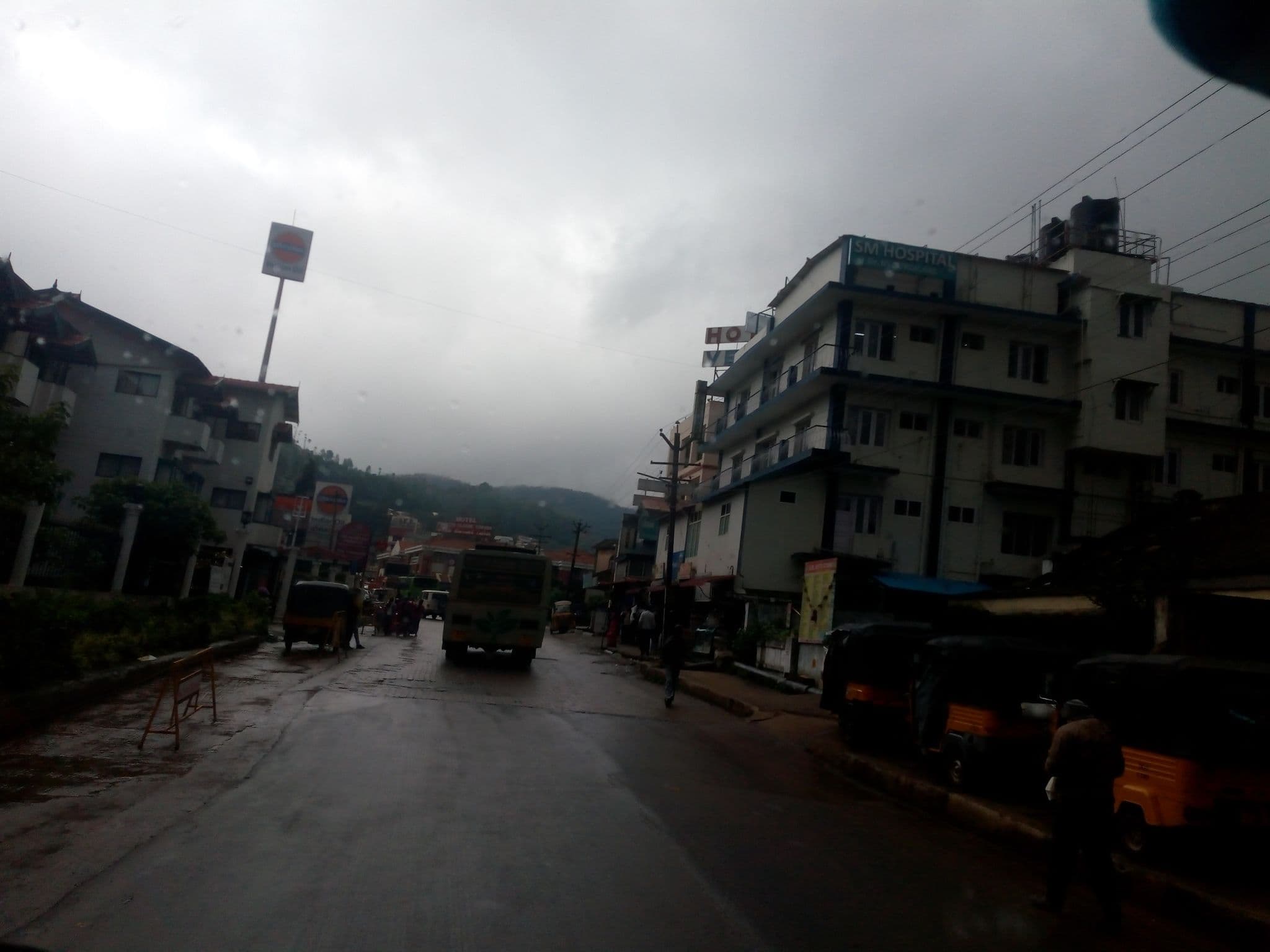 Street view near Golden City, Ooty — © venkanna37 (CC BY-SA · Mapillary)