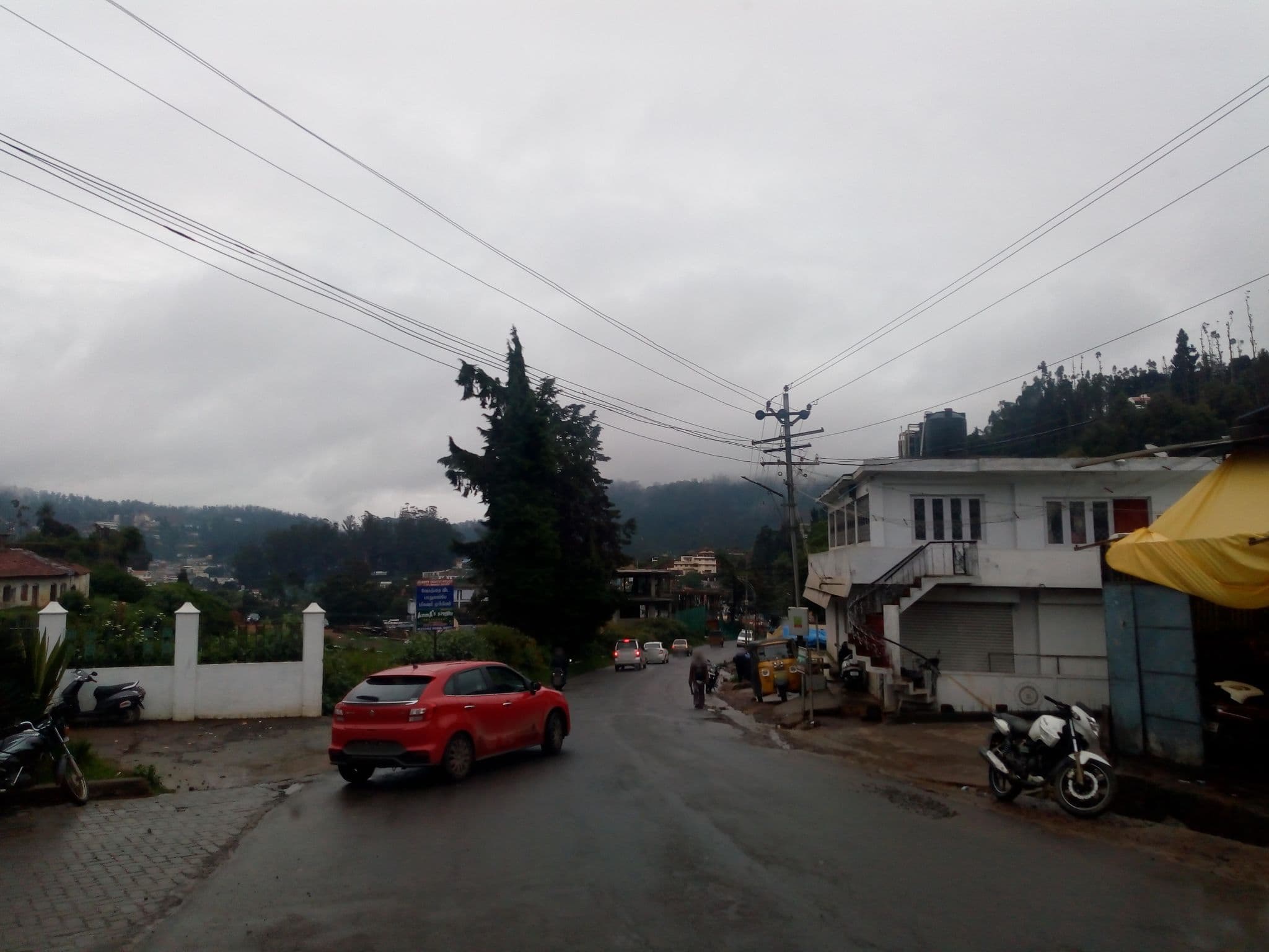Street view near Royal Sand, Ooty — © venkanna37 (CC BY-SA · Mapillary)