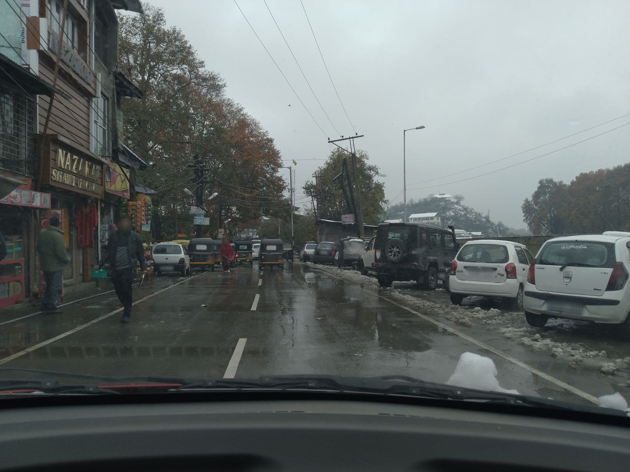 Street view near Tramboo Continental, Srinagar — © thevikas (CC BY-SA · Mapillary)