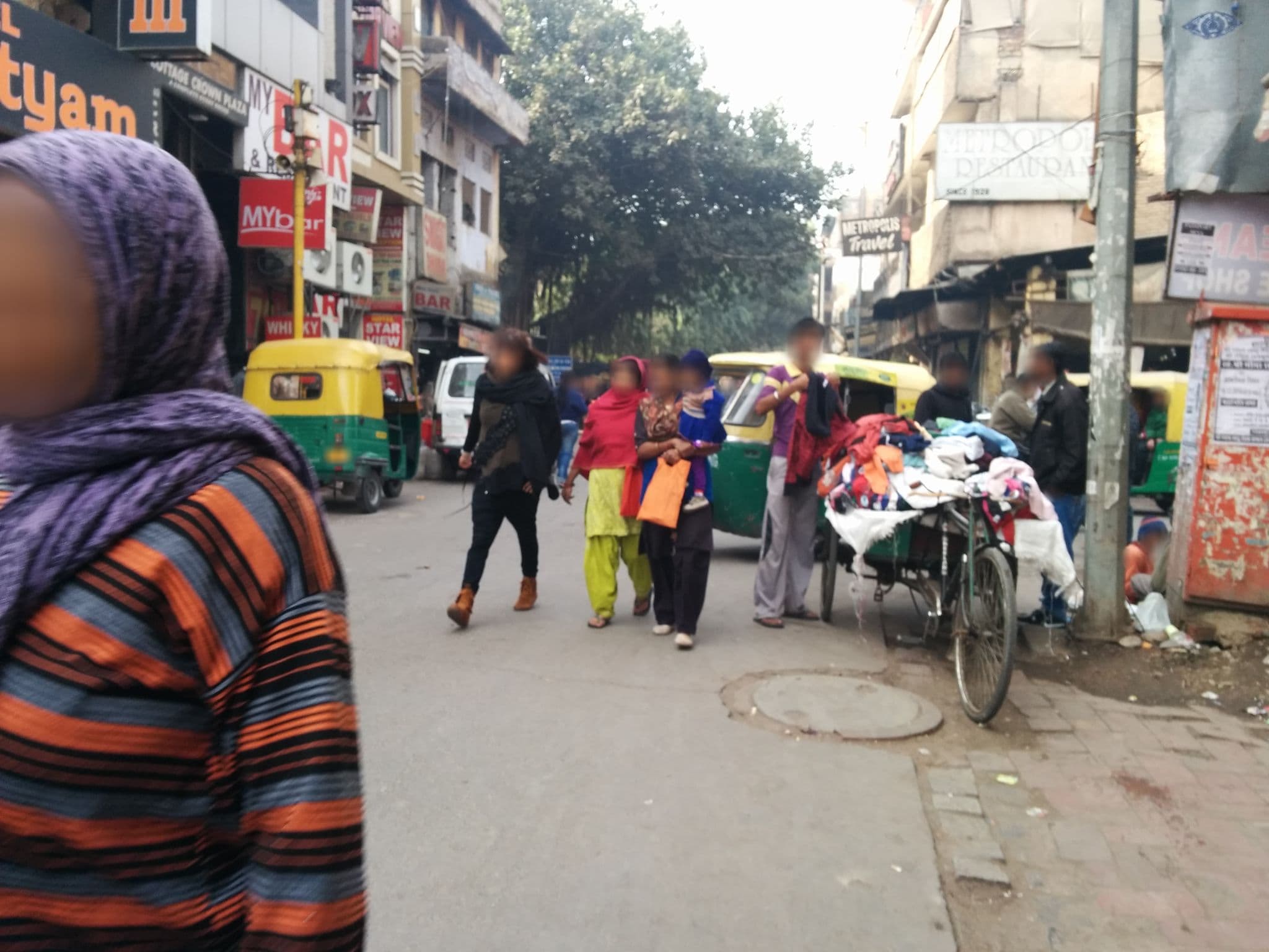 Street view near Satyam, New Delhi — © sashazykov (CC BY-SA · Mapillary)