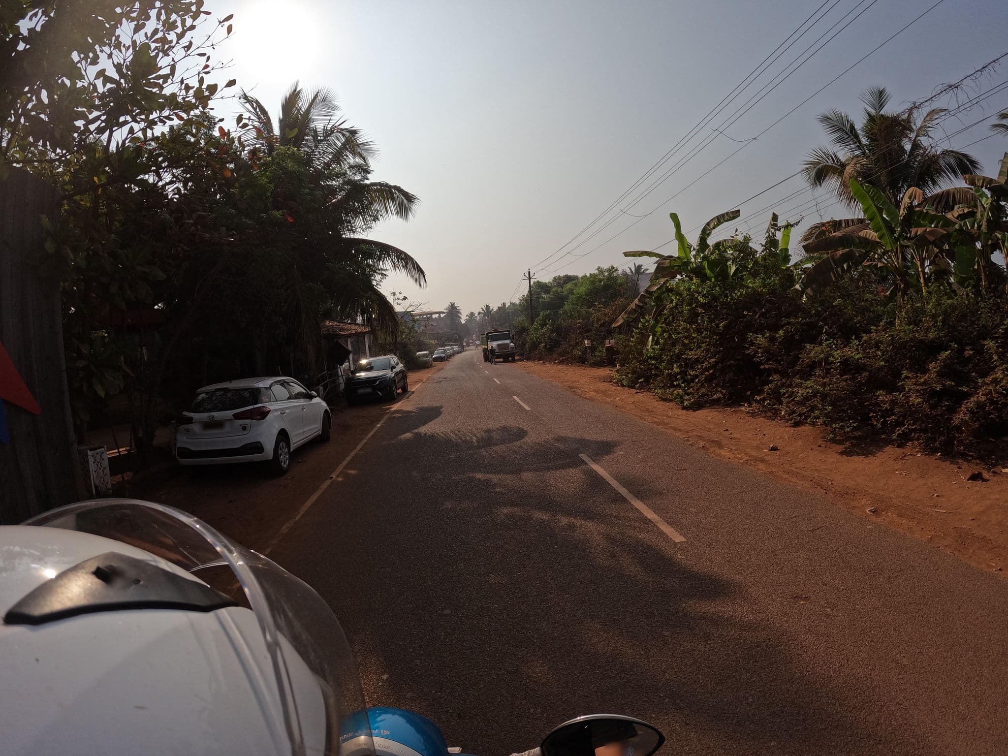 Street view near Aquatica, Mandrem — © lucomsky (CC BY-SA · Mapillary)