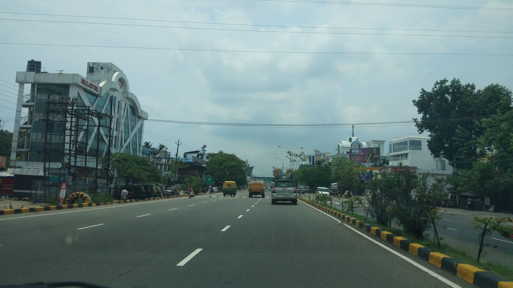 Street view near Hotel Broad Bean, Tripunittura — © V15 (CC BY-SA · Mapillary)